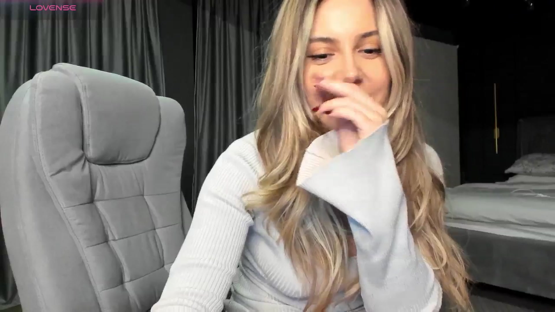 Gallery image thumbnail from NellieCutest's myfreecams stream on, 10/24/2024, 21:32 image 16 of 20