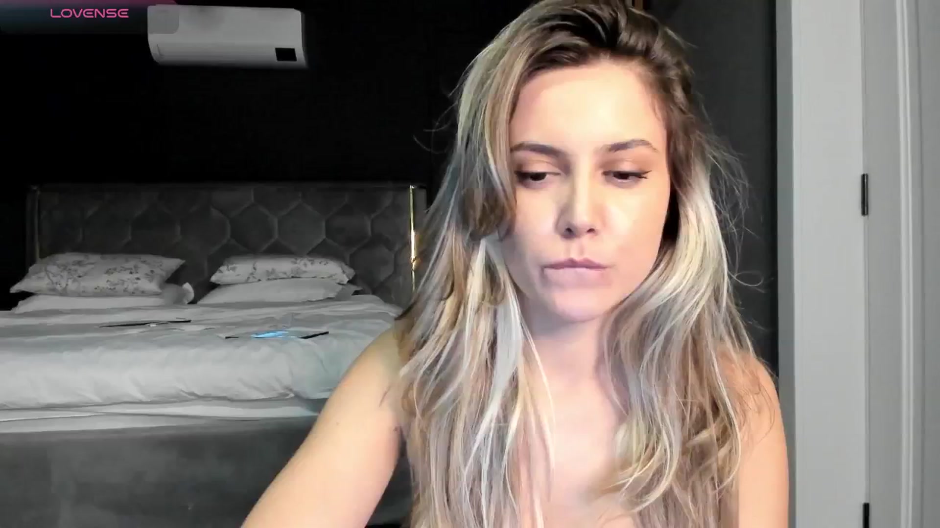 Gallery image thumbnail from NellieCutest's myfreecams stream on, 10/24/2024, 22:22 image 19 of 20
