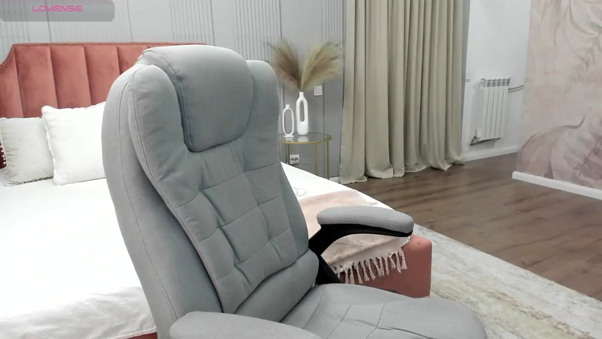 Gallery image thumbnail from NellieCutest's myfreecams stream on, 11/14/2024, 22:51 image 14 of 20