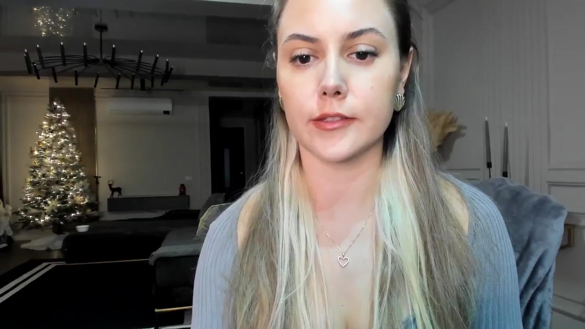 Gallery image thumbnail from NellieCutest's myfreecams stream on, 12/29/2024, 19:22 image 4 of 20
