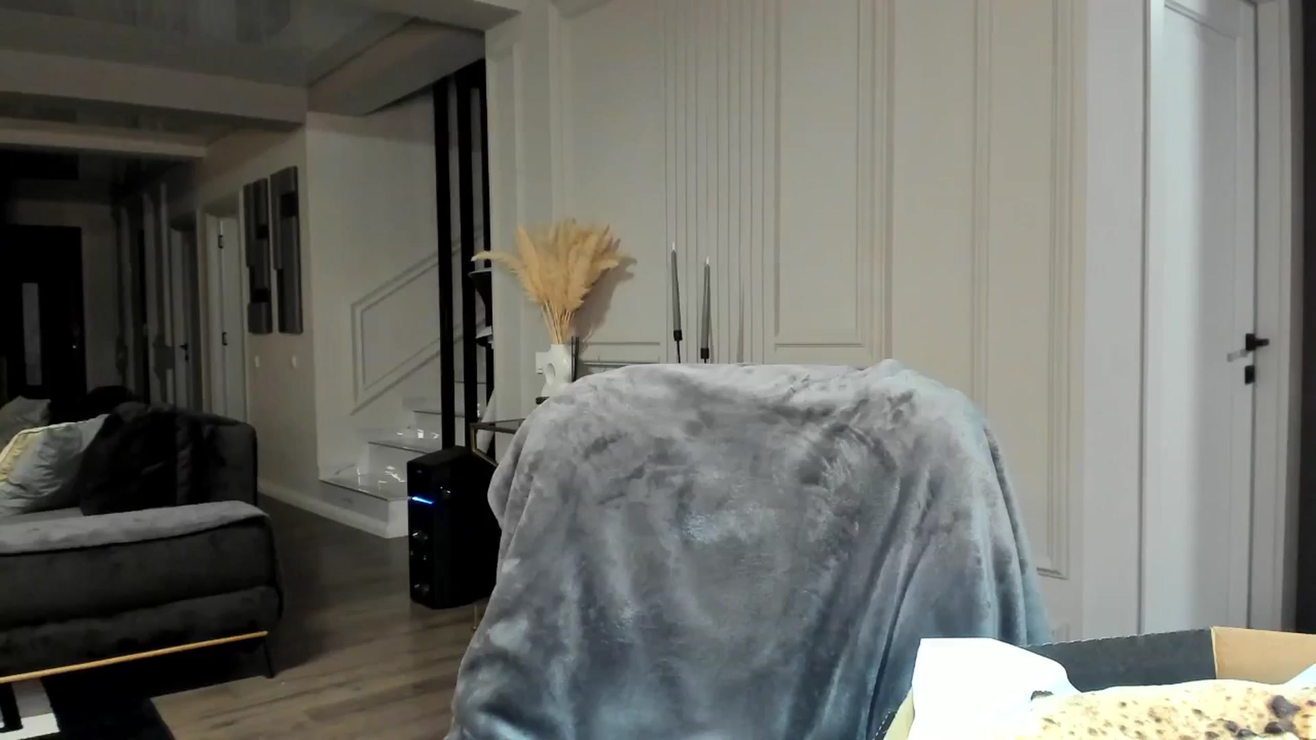 Gallery image thumbnail from NellieCutest's myfreecams stream on, 12/29/2024, 20:16 image 1 of 20