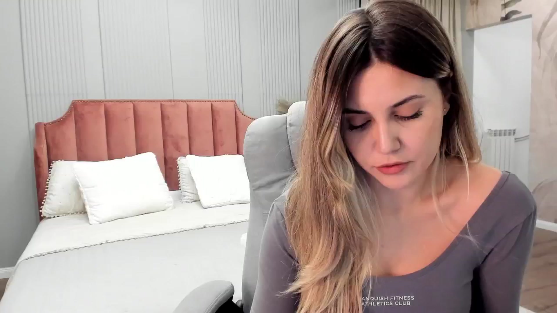 Gallery image thumbnail from NellieCutest's myfreecams stream on, 01/04/2025, 22:57 image 2 of 20