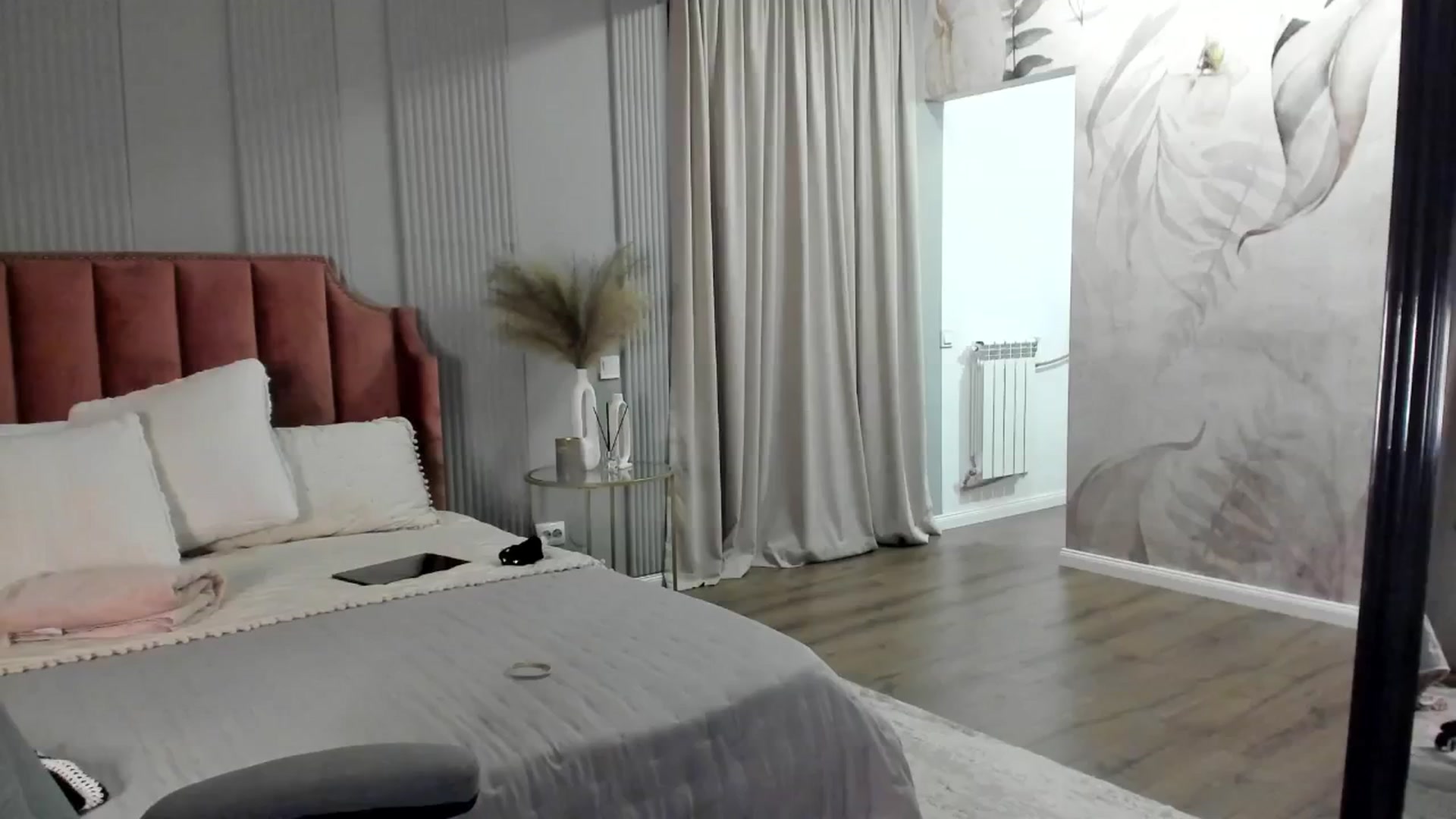 Gallery image thumbnail from NellieCutest's myfreecams stream on, 01/09/2025, 22:27 image 19 of 20