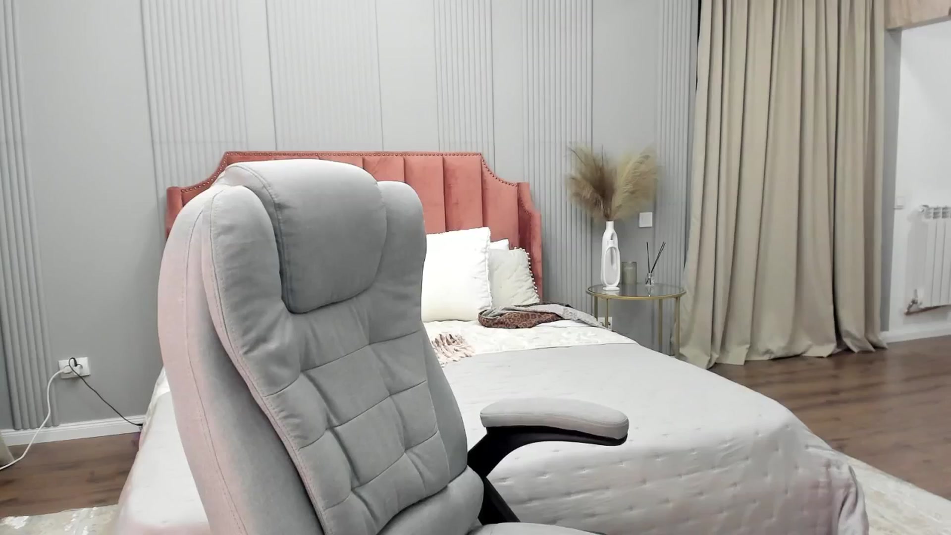 Gallery image thumbnail from NellieCutest's myfreecams stream on, 01/31/2025, 23:12 image 2 of 20