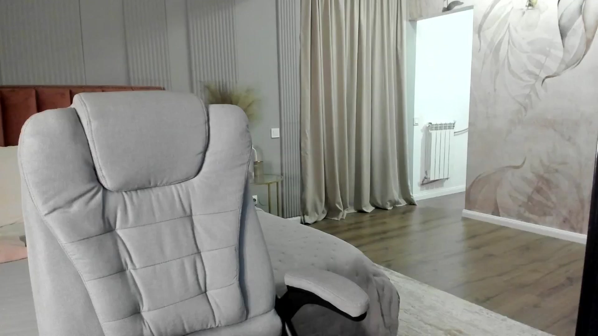 Gallery image thumbnail from NellieCutest's myfreecams stream on, 02/27/2025, 23:06 image 15 of 20