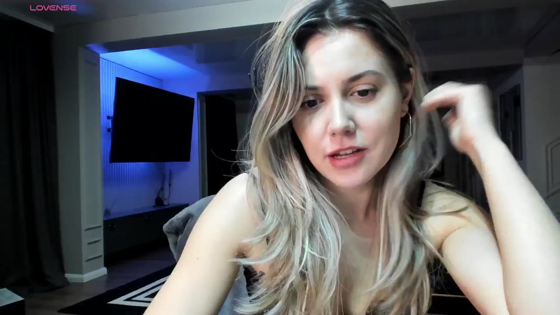 Gallery image thumbnail from NellieCutest's myfreecams stream on, 06/14/2025, 23:09 image 7 of 20
