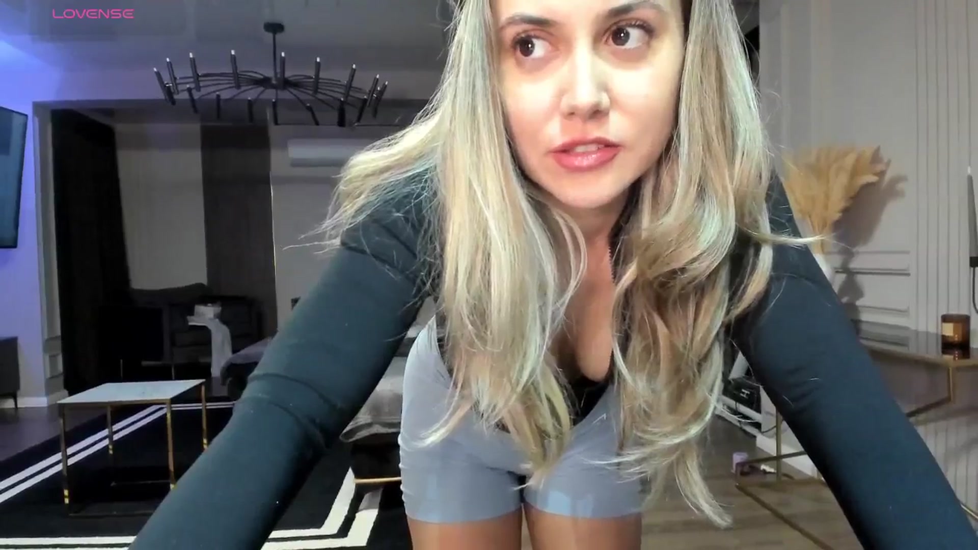 Gallery image thumbnail from NellieCutest's myfreecams stream on, 06/15/2025, 22:10 image 5 of 20