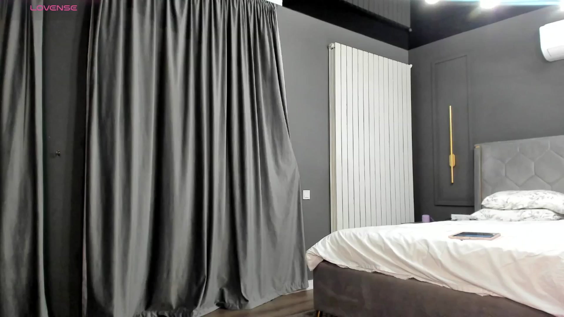 Gallery image thumbnail from NellieCutest's myfreecams stream on, 07/03/2025, 22:05 image 4 of 20