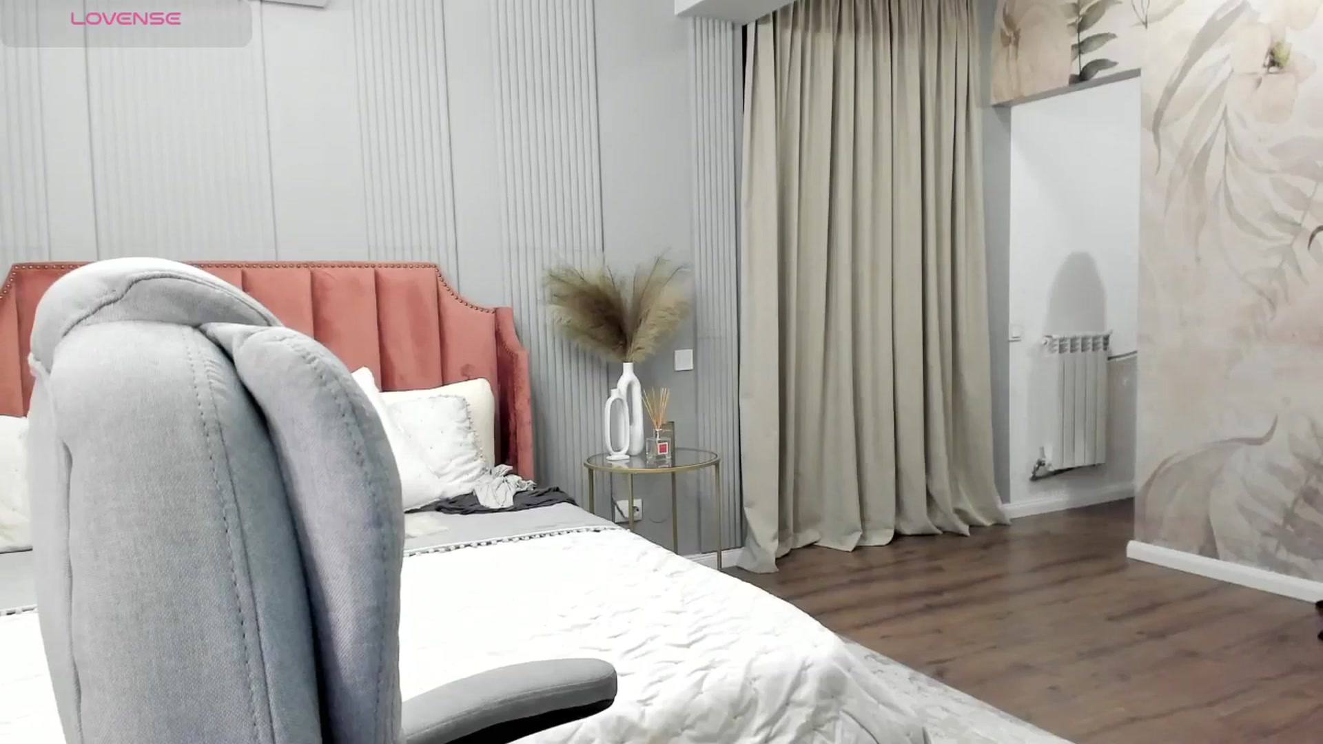 Gallery image thumbnail from NellieCutest's myfreecams stream on, 07/06/2025, 22:21 image 11 of 20