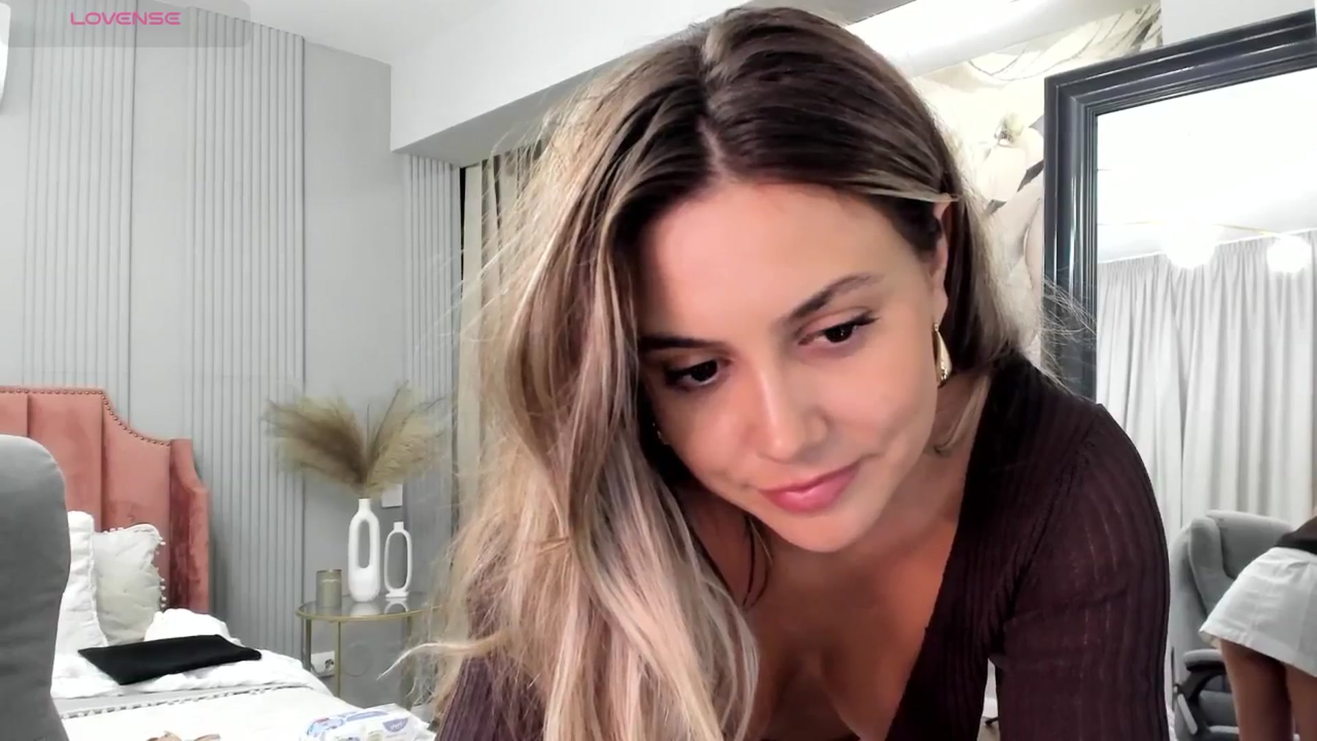 Gallery image thumbnail from NellieCutest's myfreecams stream on, 07/26/2025, 23:02 image 11 of 20