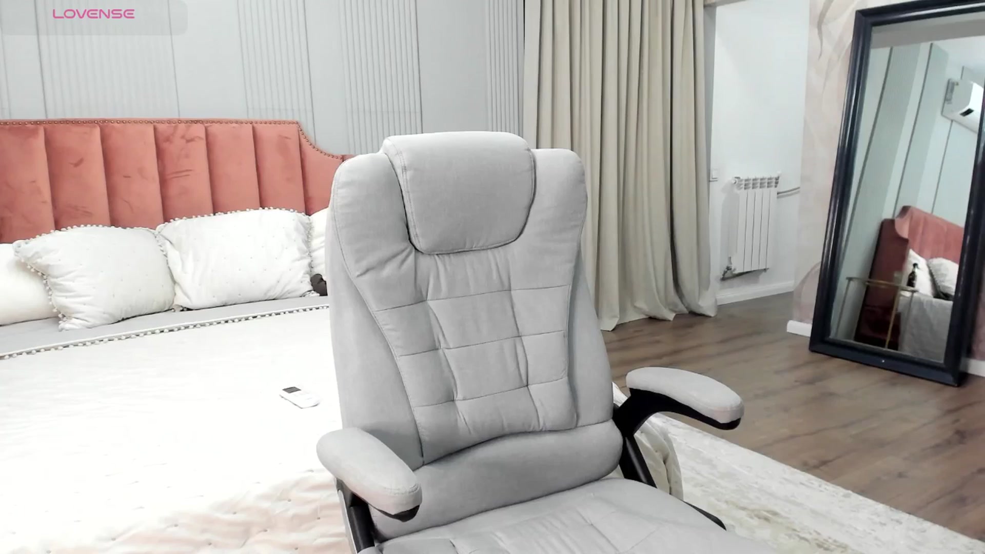 Gallery image thumbnail from NellieCutest's myfreecams stream on, 09/04/2025, 22:01 image 20 of 20