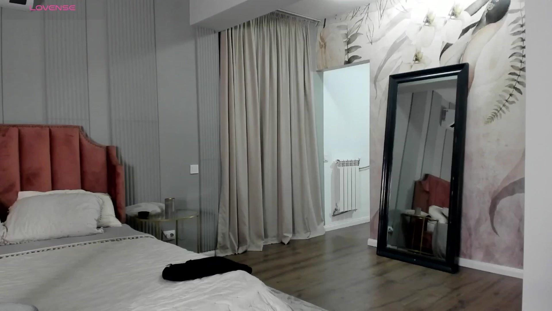 Gallery image thumbnail from NellieCutest's myfreecams stream on, 09/13/2025, 22:14 image 9 of 20