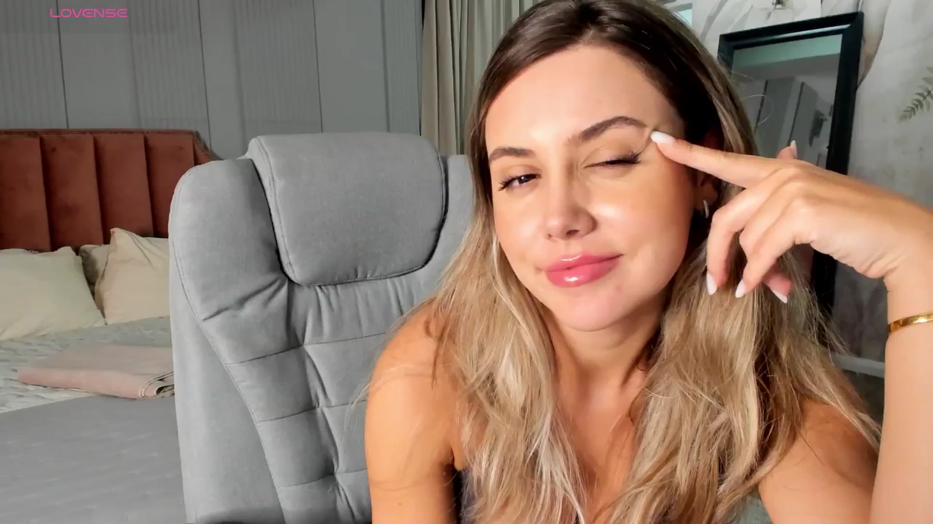 Gallery image thumbnail from NellieCutest's myfreecams stream on, 09/27/2025, 22:47 image 18 of 20