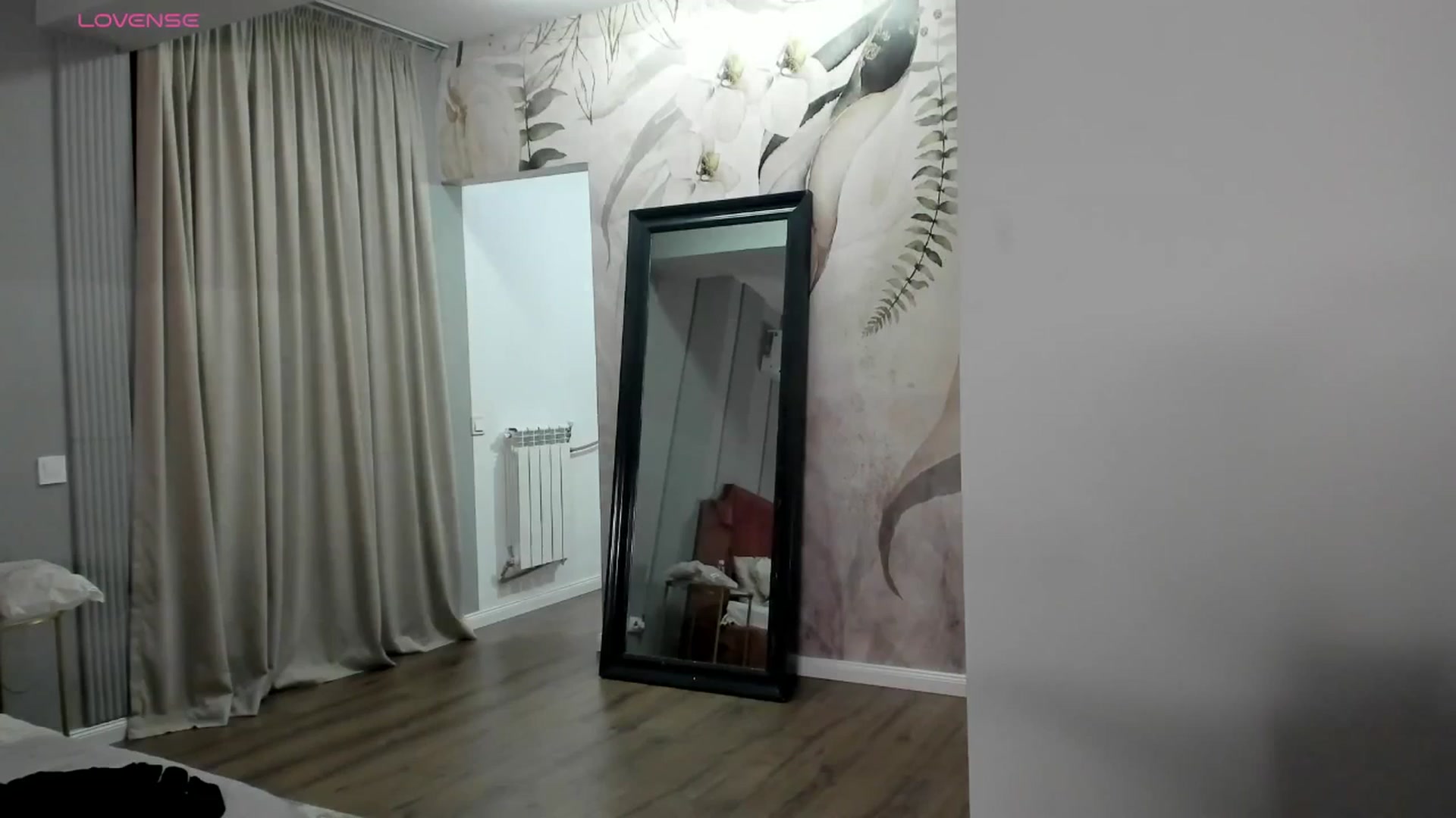 Gallery image thumbnail from NellieCutest's myfreecams stream on, 10/05/2025, 20:32 image 16 of 20