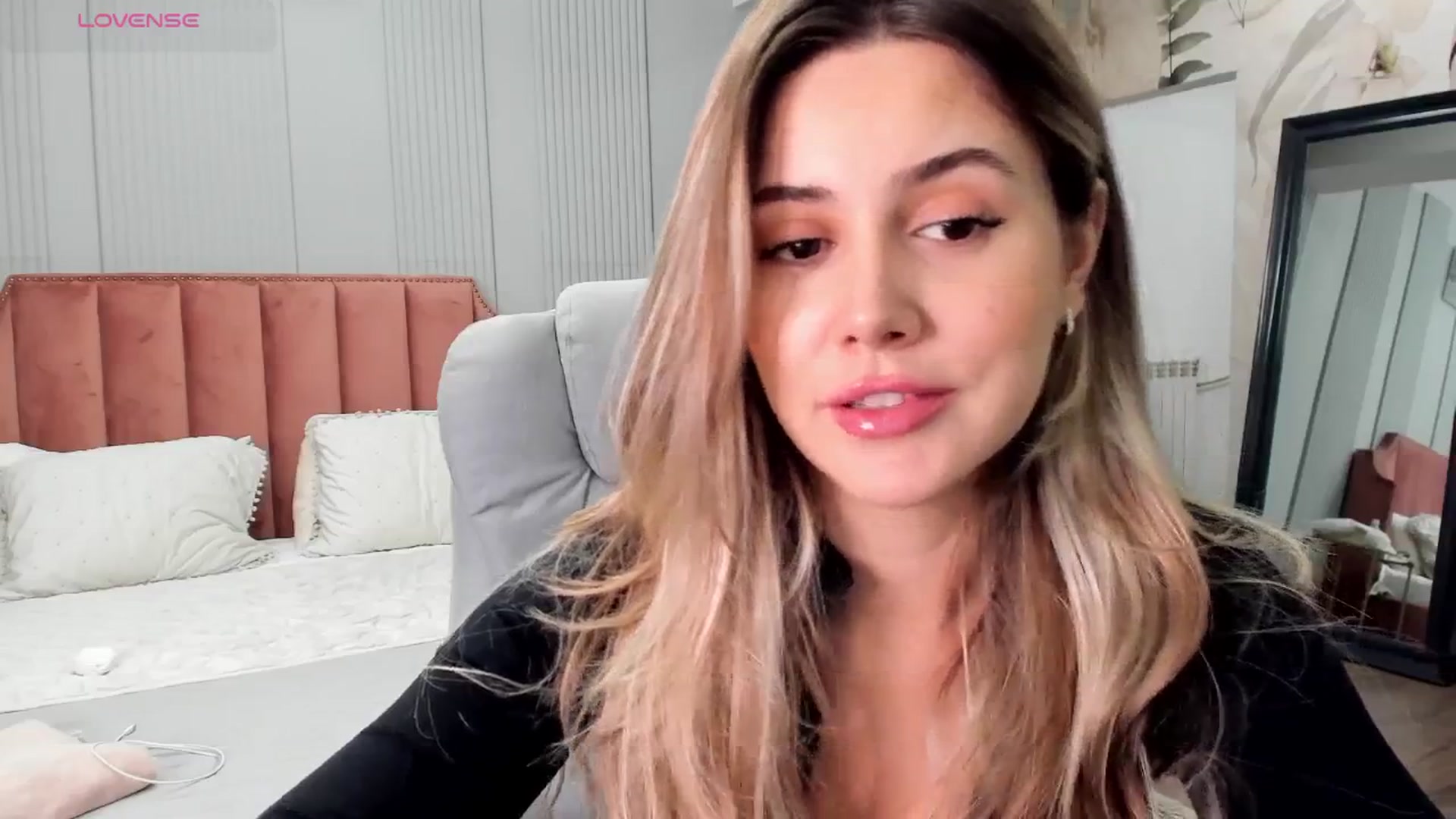 Gallery image thumbnail from NellieCutest's myfreecams stream on, 10/10/2025, 22:26 image 2 of 20