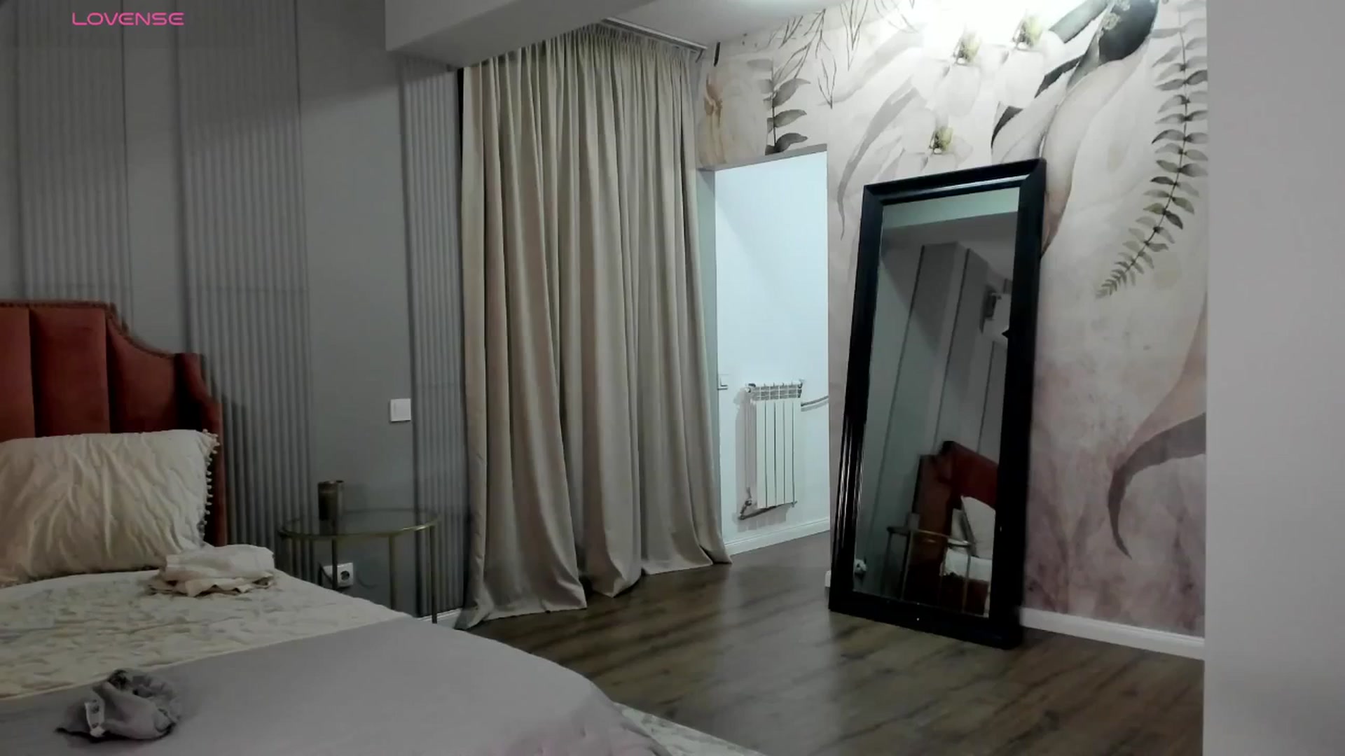 Gallery image thumbnail from NellieCutest's myfreecams stream on, 10/16/2025, 21:56 image 14 of 20