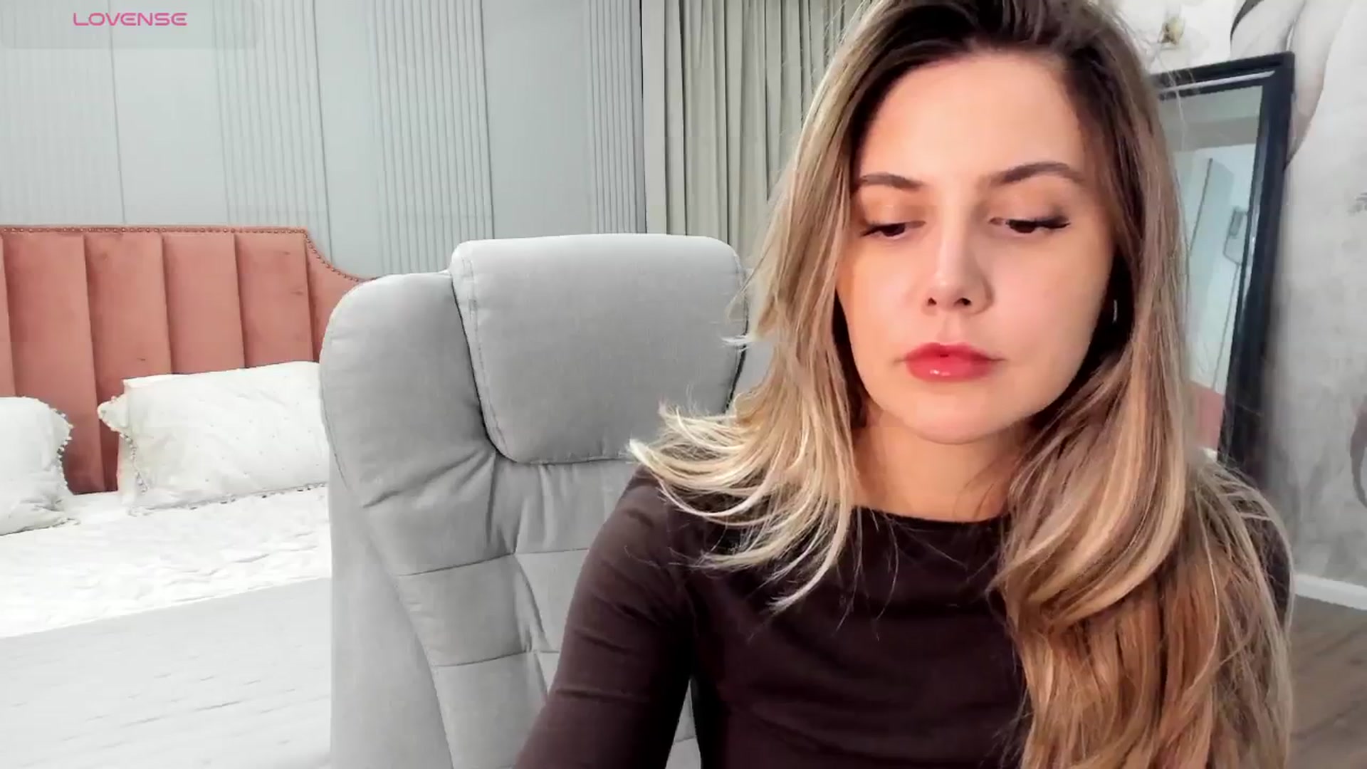 Gallery image thumbnail from NellieCutest's myfreecams stream on, 10/17/2025, 21:52 image 14 of 20