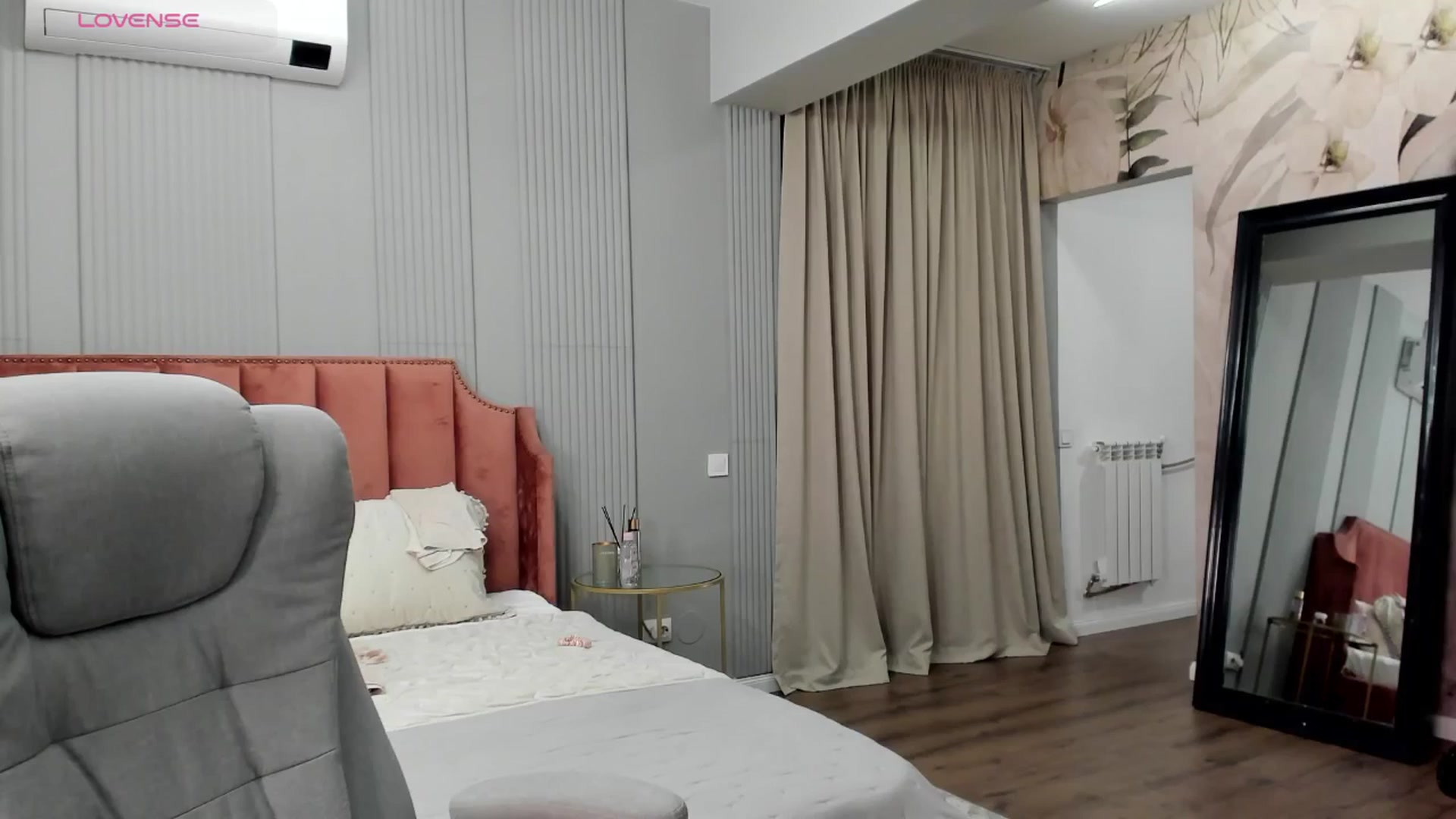 Gallery image thumbnail from NellieCutest's myfreecams stream on, 10/23/2025, 21:06 image 18 of 20