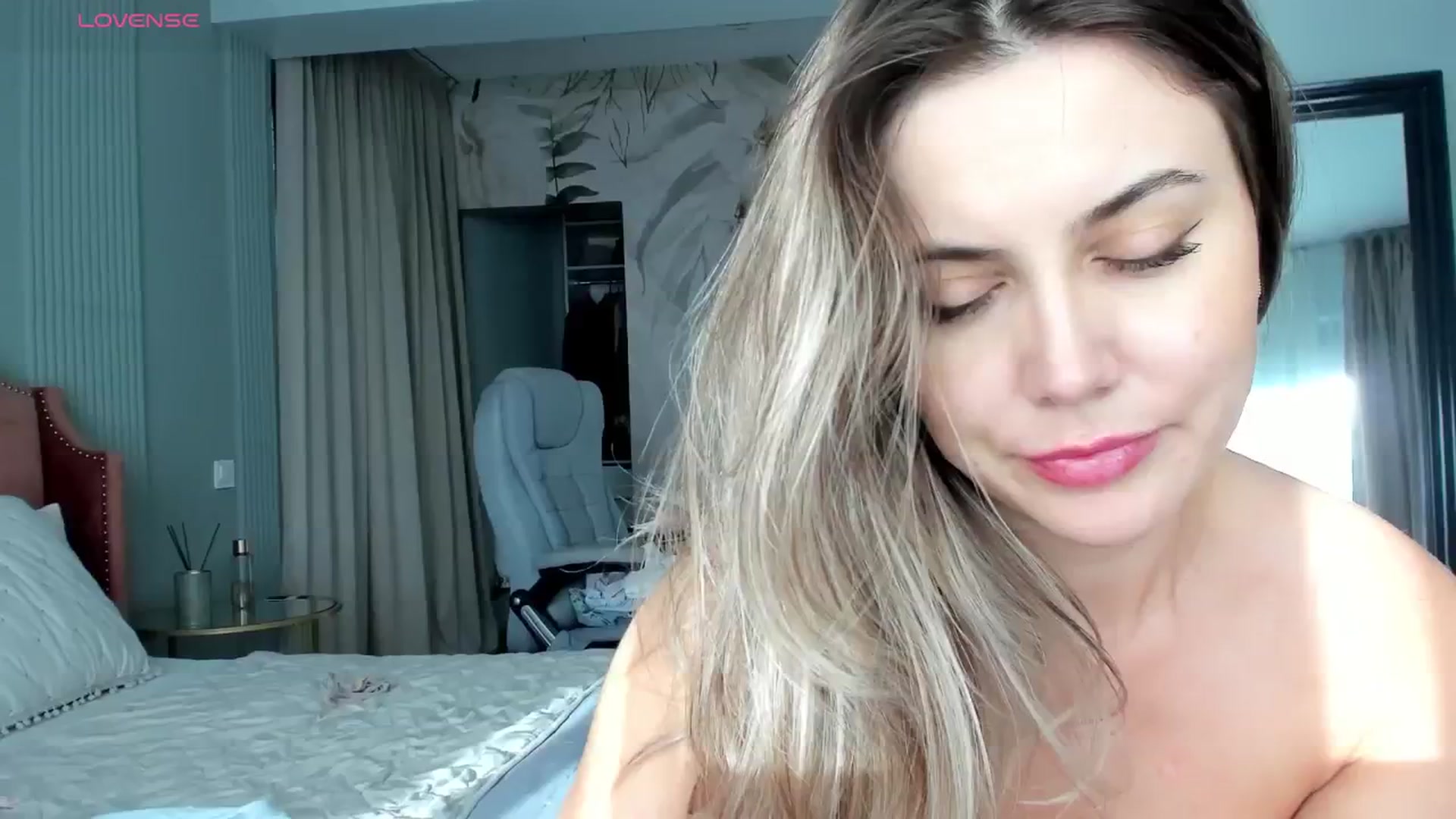 Gallery image thumbnail from NellieCutest's myfreecams stream on, 10/30/2025, 13:49 image 10 of 20