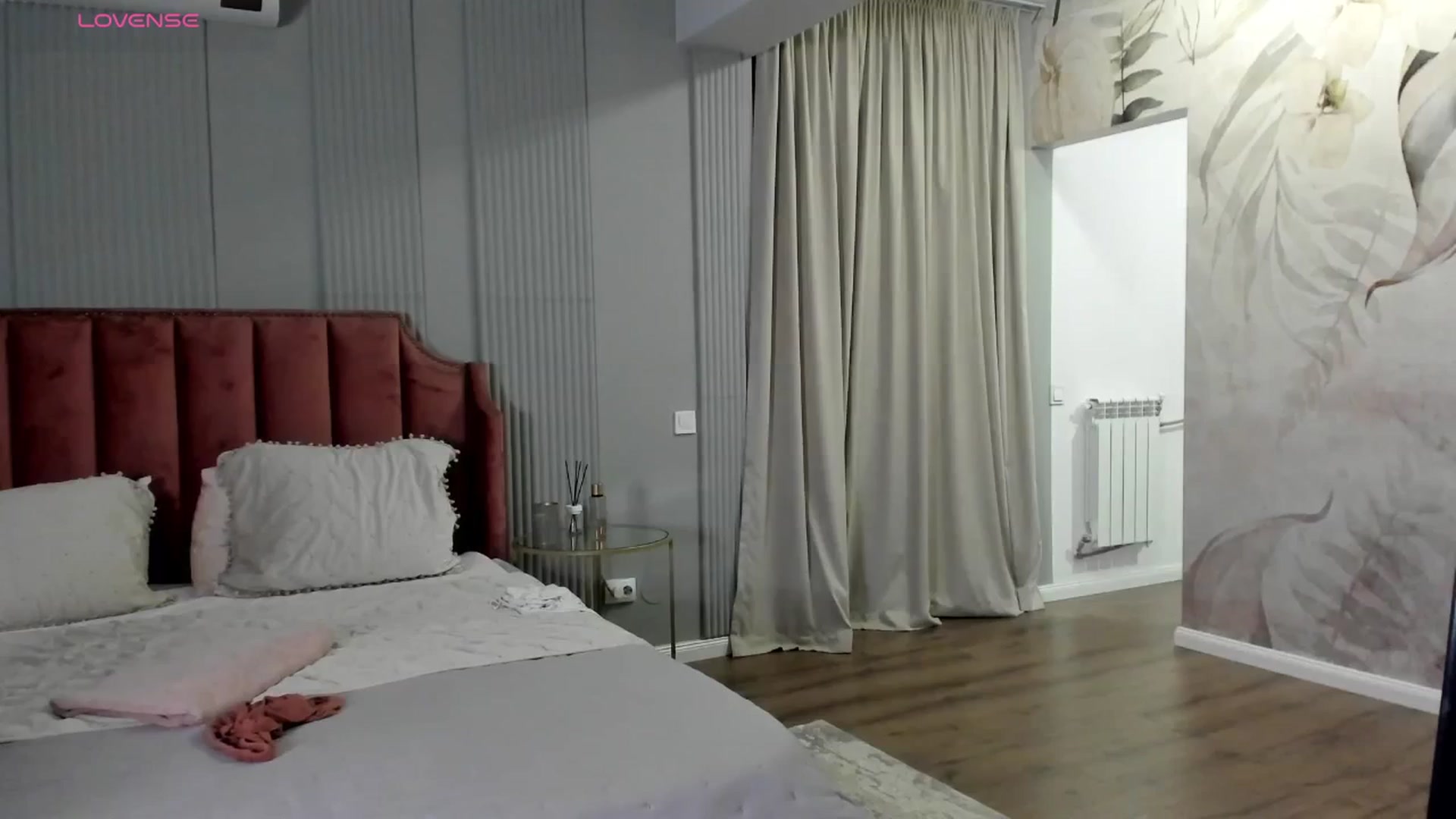 Gallery image thumbnail from NellieCutest's myfreecams stream on, 11/01/2025, 23:11 image 15 of 20