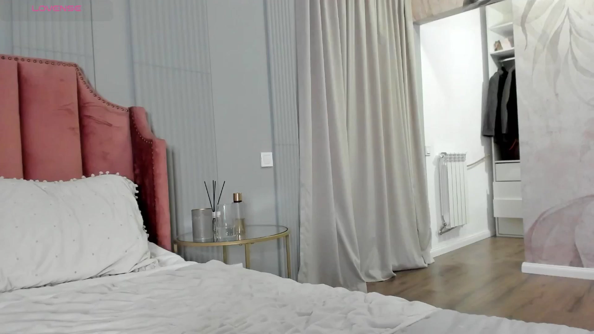 Gallery image thumbnail from NellieCutest's myfreecams stream on, 11/01/2025, 23:32 image 15 of 20