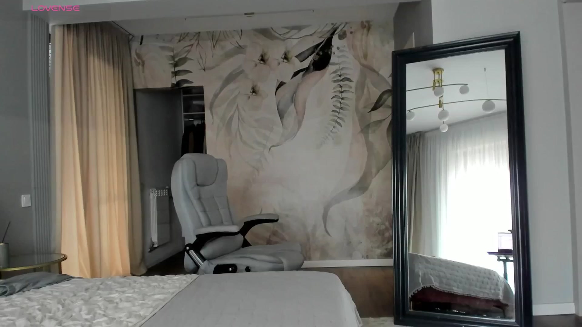 Gallery image thumbnail from NellieCutest's myfreecams stream on, 11/06/2025, 13:19 image 9 of 20