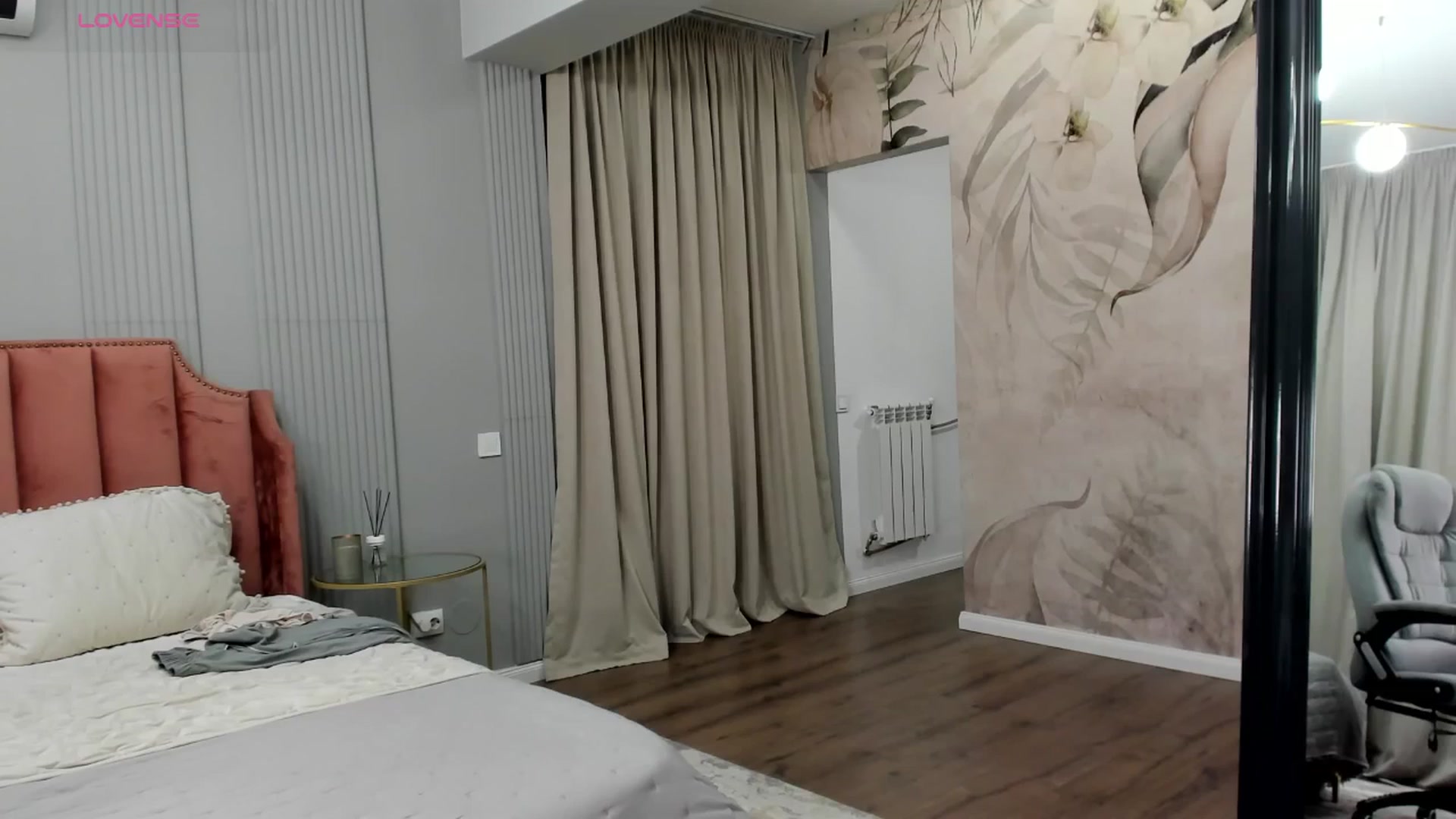 Gallery image thumbnail from NellieCutest's myfreecams stream on, 11/07/2025, 23:22 image 9 of 20