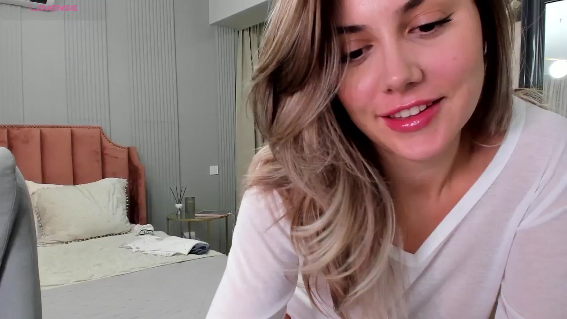Gallery image thumbnail from NellieCutest's myfreecams stream on, 11/13/2025, 21:42 image 3 of 20