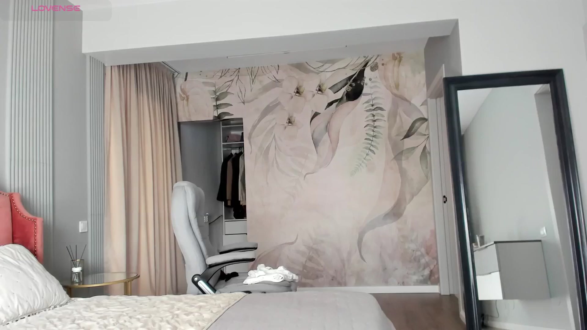 Gallery image thumbnail from NellieCutest's myfreecams stream on, 11/14/2025, 12:13 image 1 of 20