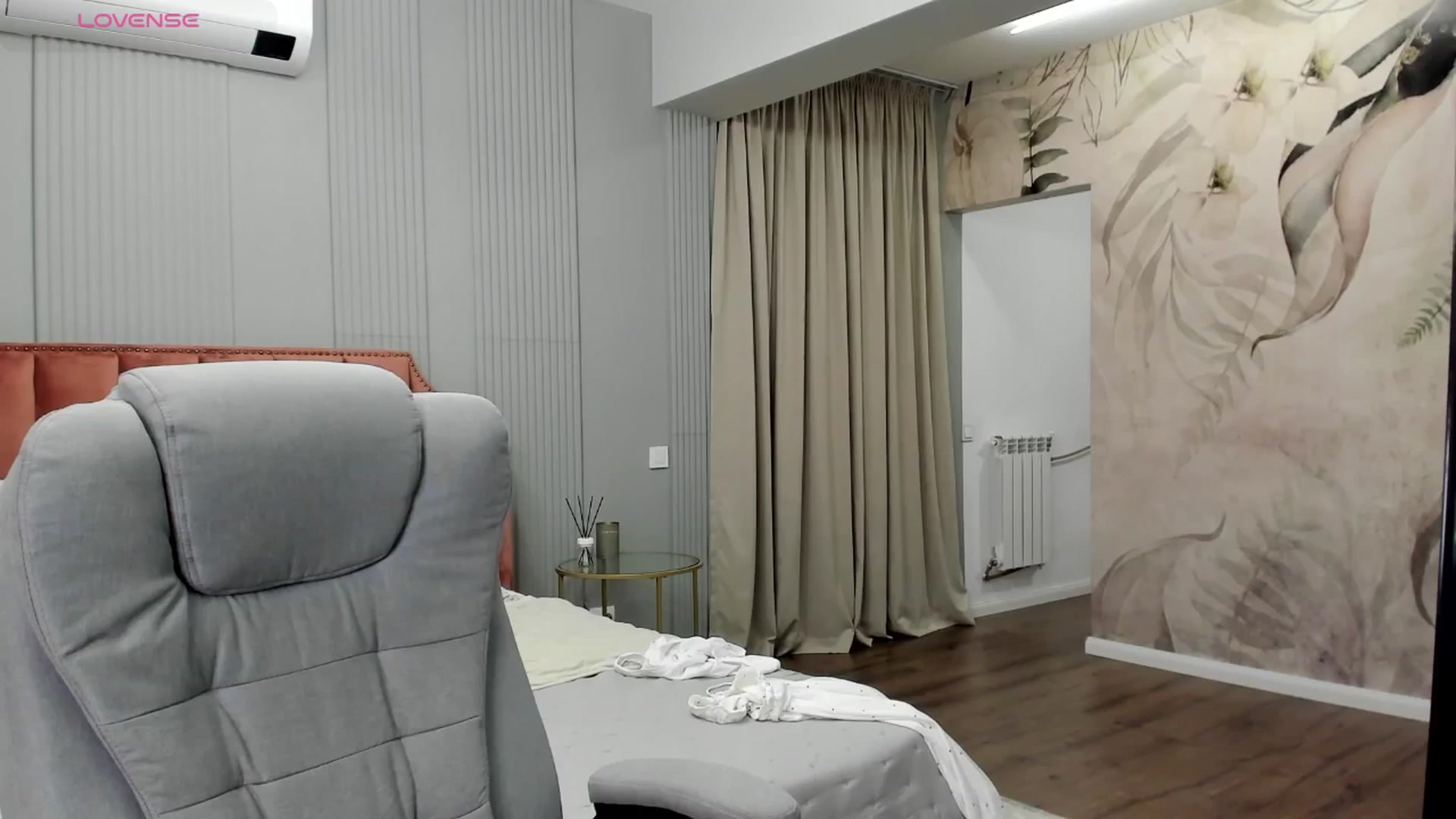 Gallery image thumbnail from NellieCutest's myfreecams stream on, 11/14/2025, 23:11 image 1 of 20