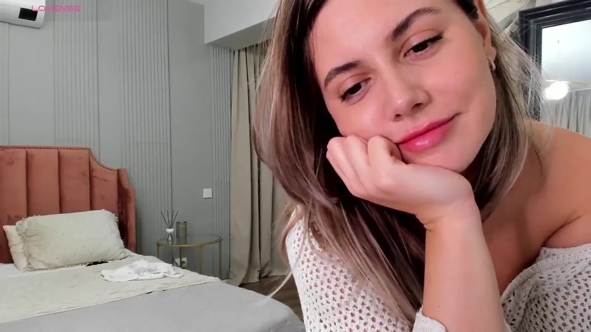 Gallery image thumbnail from NellieCutest's myfreecams stream on, 11/14/2025, 23:11 image 15 of 20