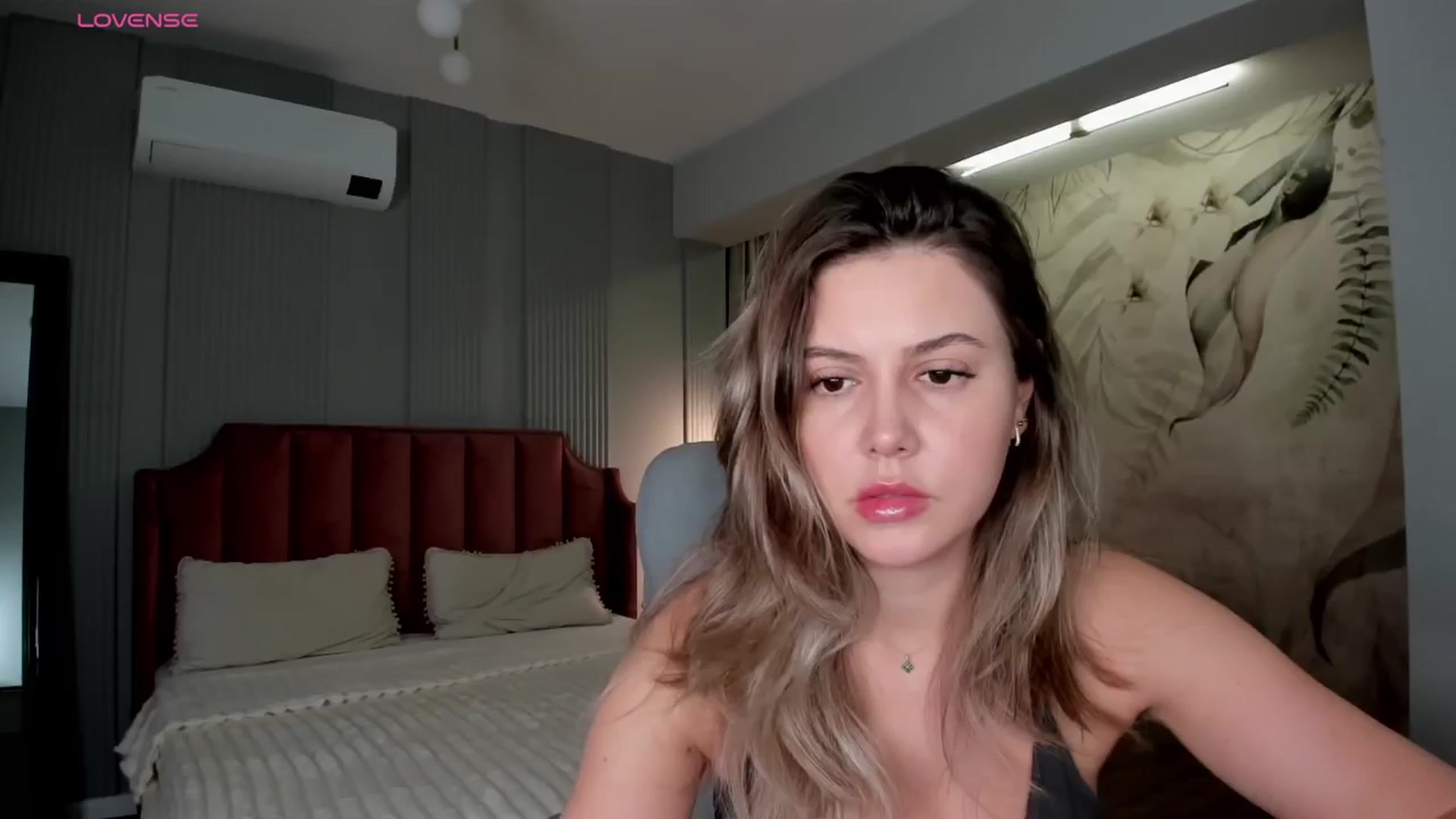 Gallery image thumbnail from NellieCutest's myfreecams stream on, 12/27/2025, 22:06 image 1 of 20