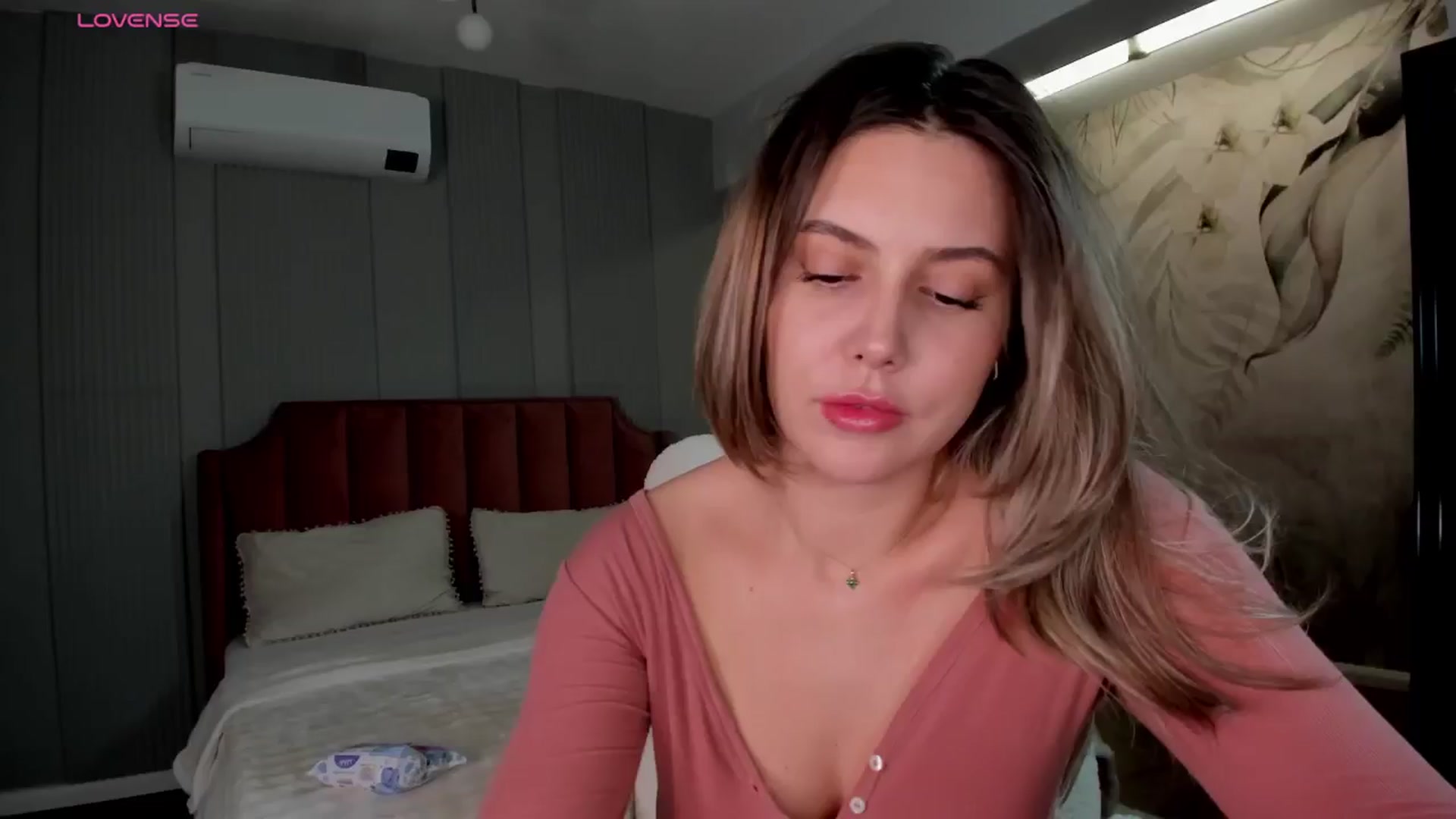 Gallery image thumbnail from NellieCutest's myfreecams stream on, 01/09/2026, 23:32 image 4 of 20