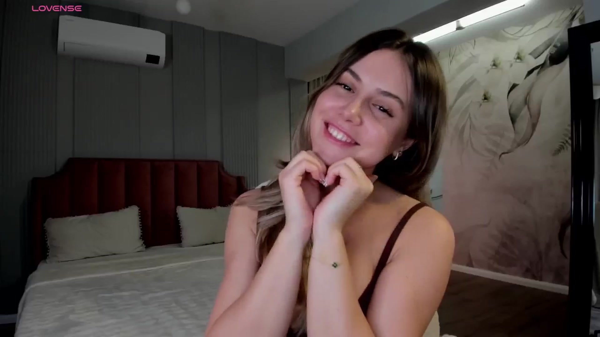 Gallery image thumbnail from NellieCutest's myfreecams stream on, 01/24/2026, 23:17 image 5 of 20