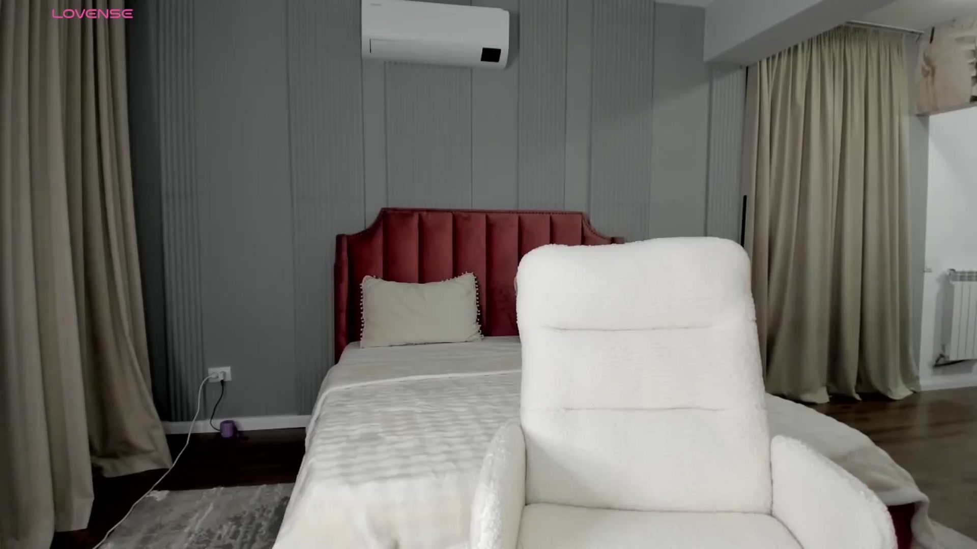 Gallery image thumbnail from NellieCutest's myfreecams stream on, 01/31/2026, 23:36 image 9 of 20