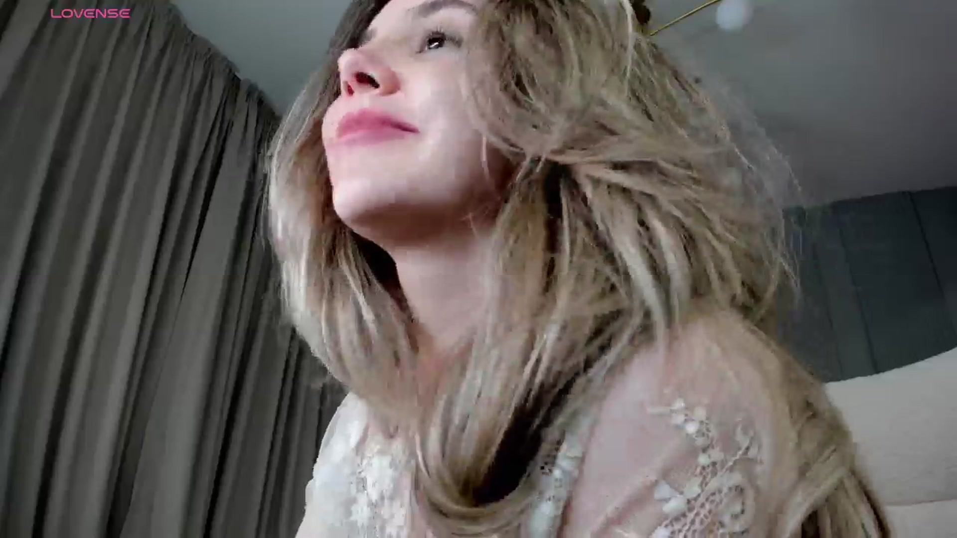 Gallery image thumbnail from NellieCutest's myfreecams stream on, 02/01/2026, 23:26 image 16 of 20