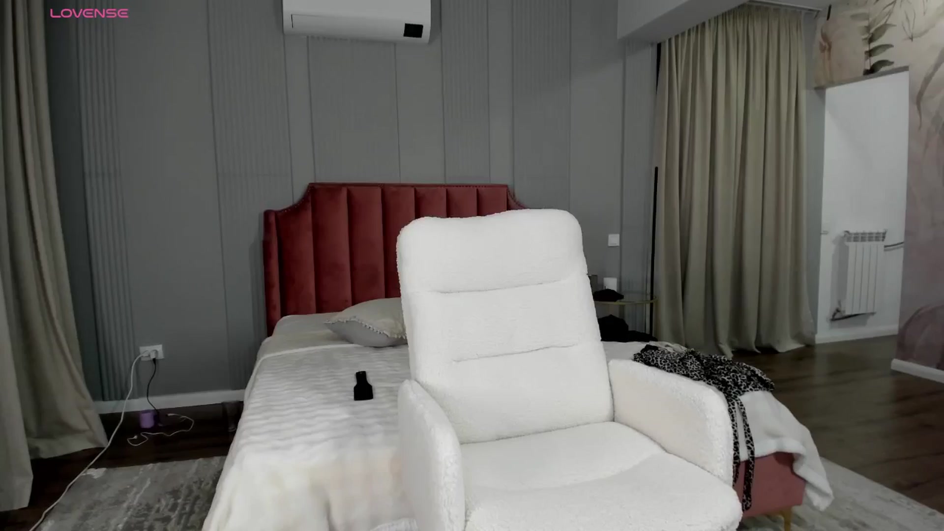 Gallery image thumbnail from NellieCutest's myfreecams stream on, 02/06/2026, 23:02 image 19 of 20