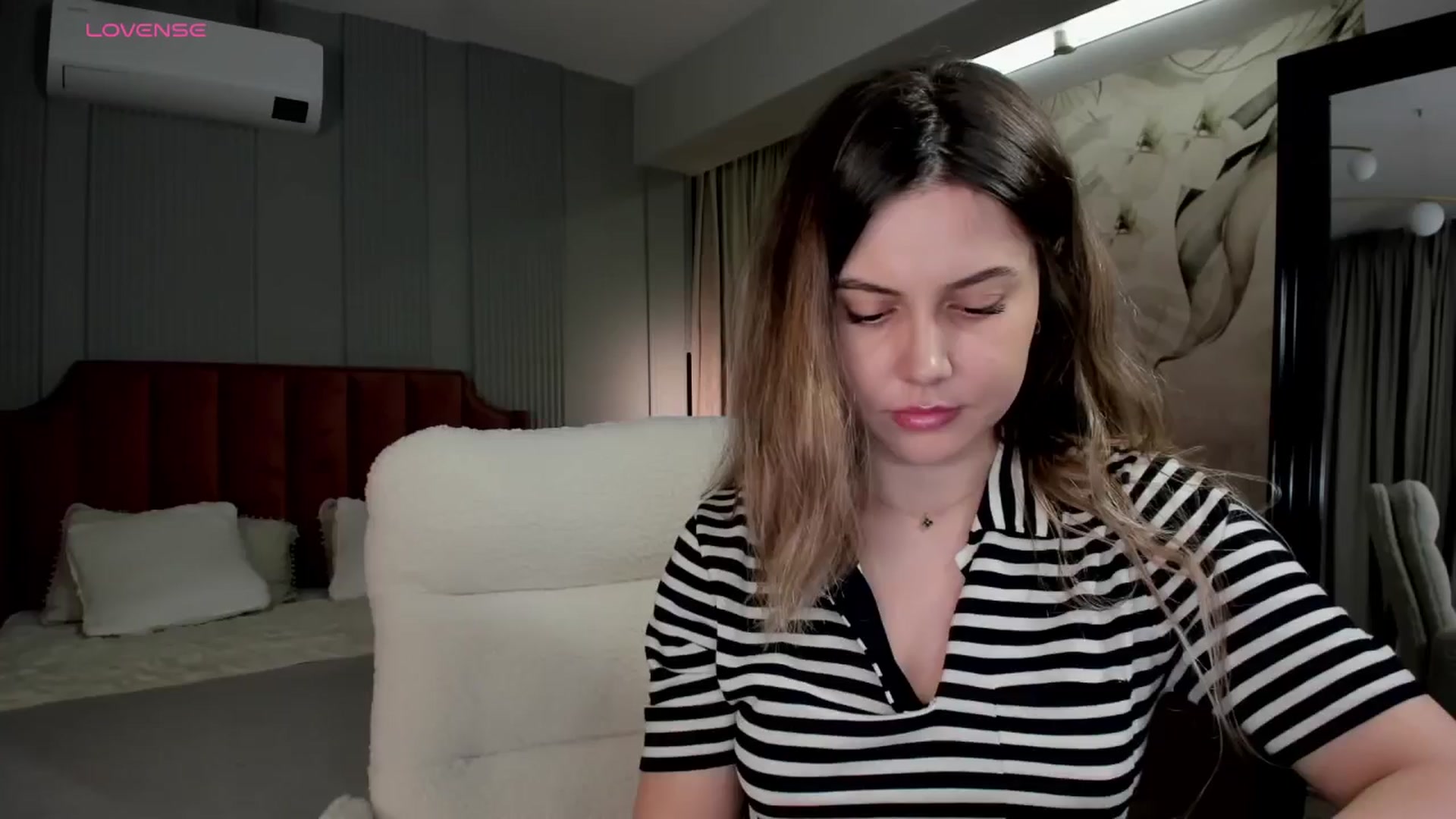 Gallery image thumbnail from NellieCutest's myfreecams stream on, 04/18/2026, 21:31 image 6 of 20