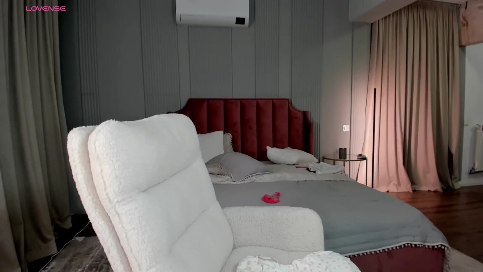 Gallery image thumbnail from NellieCutest's myfreecams stream on, 05/01/2026, 22:29 image 20 of 20
