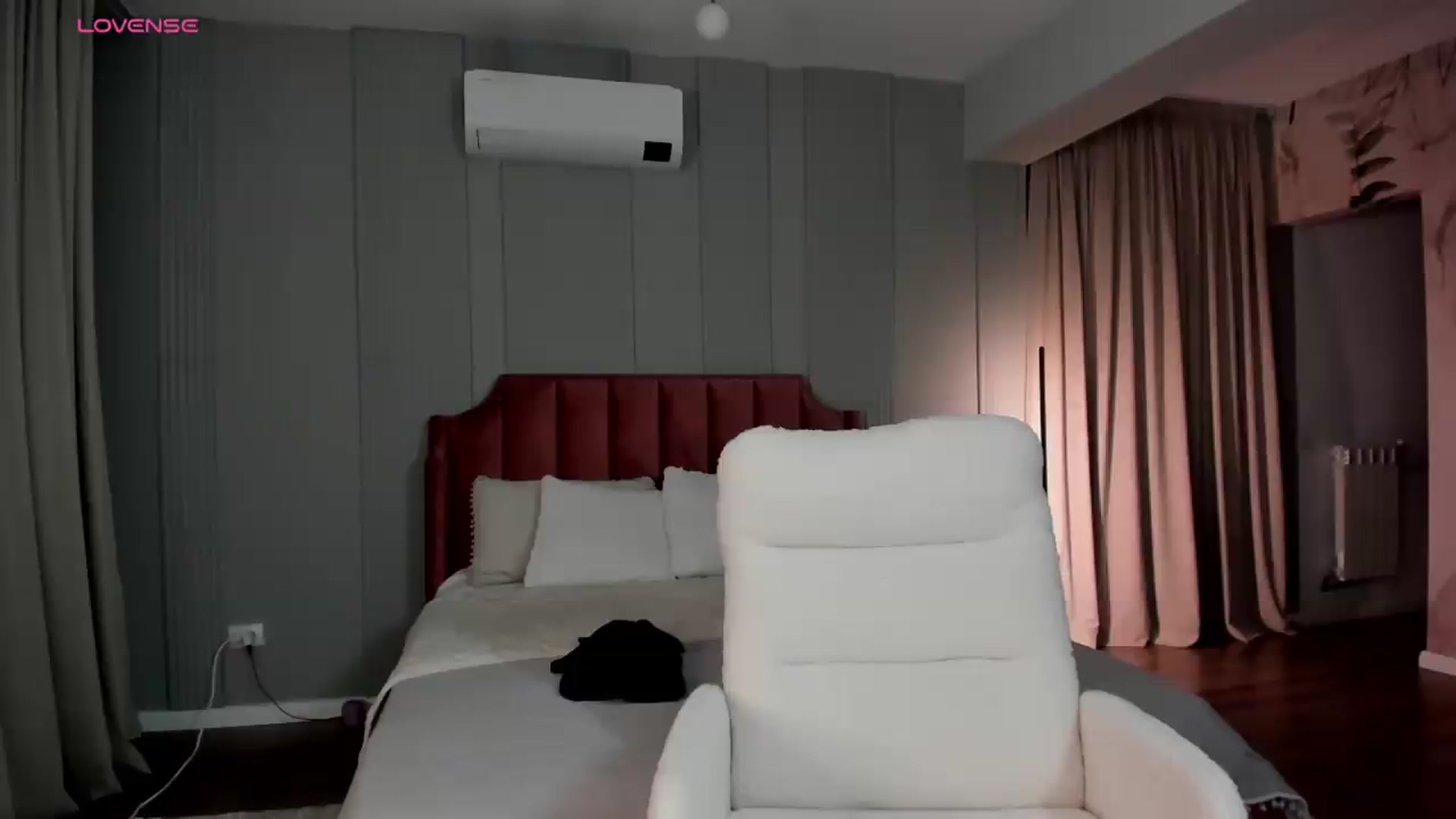 Gallery image thumbnail from NellieCutest's myfreecams stream on, 05/09/2026, 21:30 image 1 of 20
