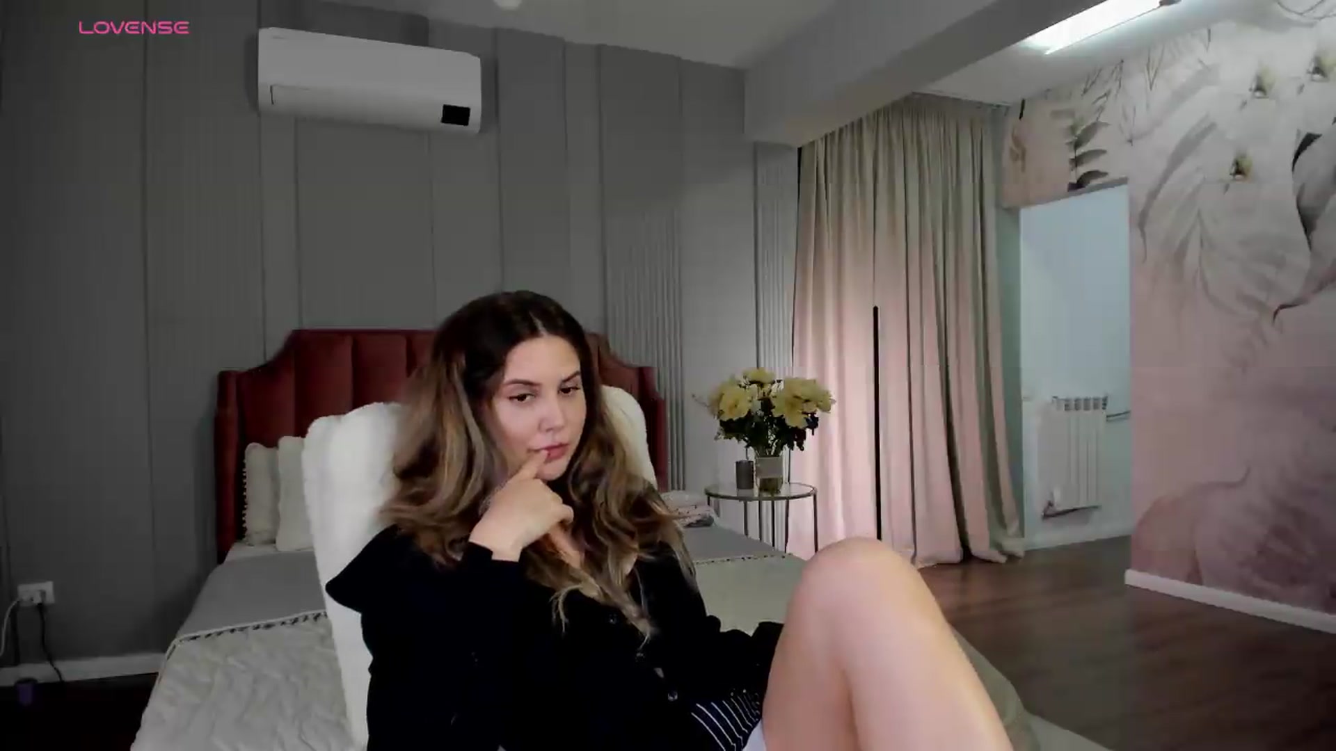 Gallery image thumbnail from NellieCutest's myfreecams stream on, 05/23/2026, 22:25 image 3 of 20