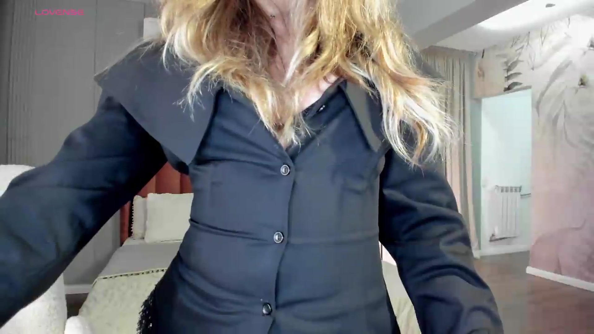 Gallery image thumbnail from NellieCutest's myfreecams stream on, 05/23/2026, 22:25 image 9 of 20