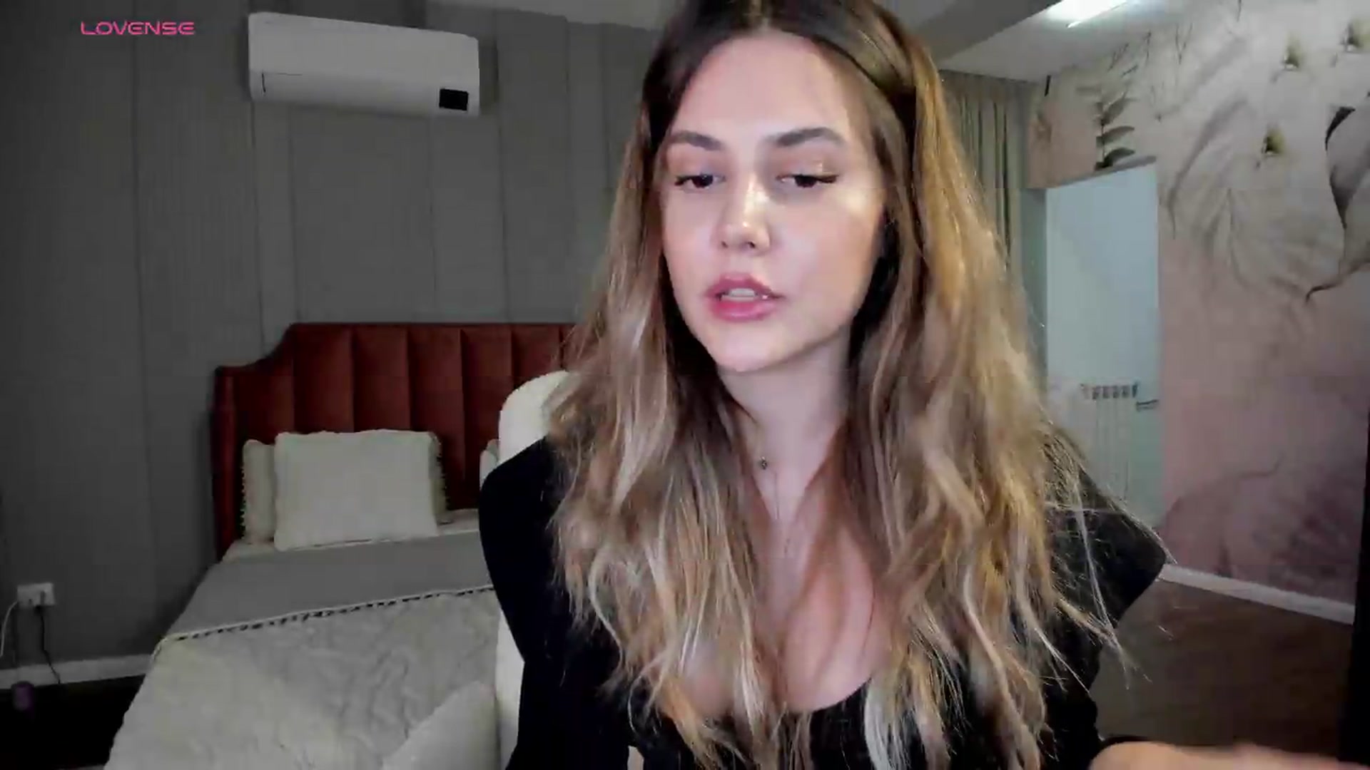 Gallery image thumbnail from NellieCutest's myfreecams stream on, 05/23/2026, 22:25 image 5 of 20