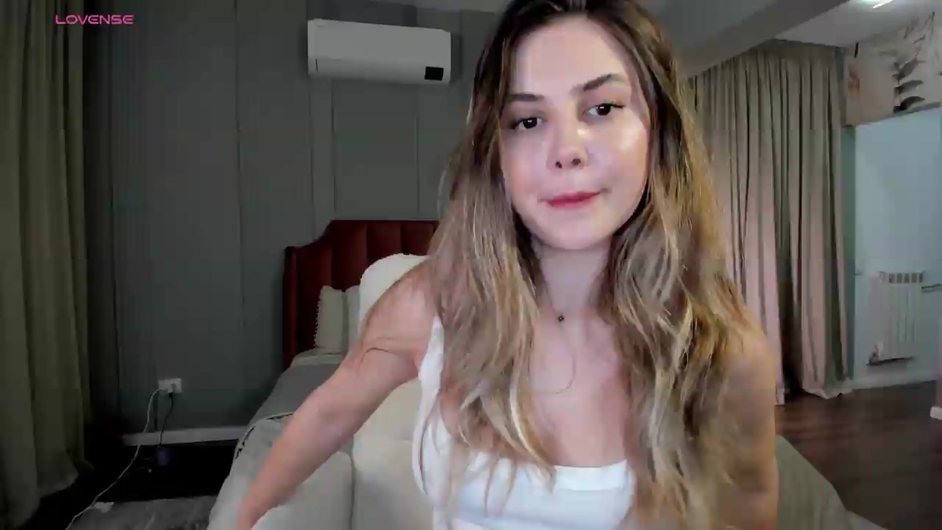 Gallery image thumbnail from NellieCutest's myfreecams stream on, 05/24/2026, 22:38 image 2 of 20