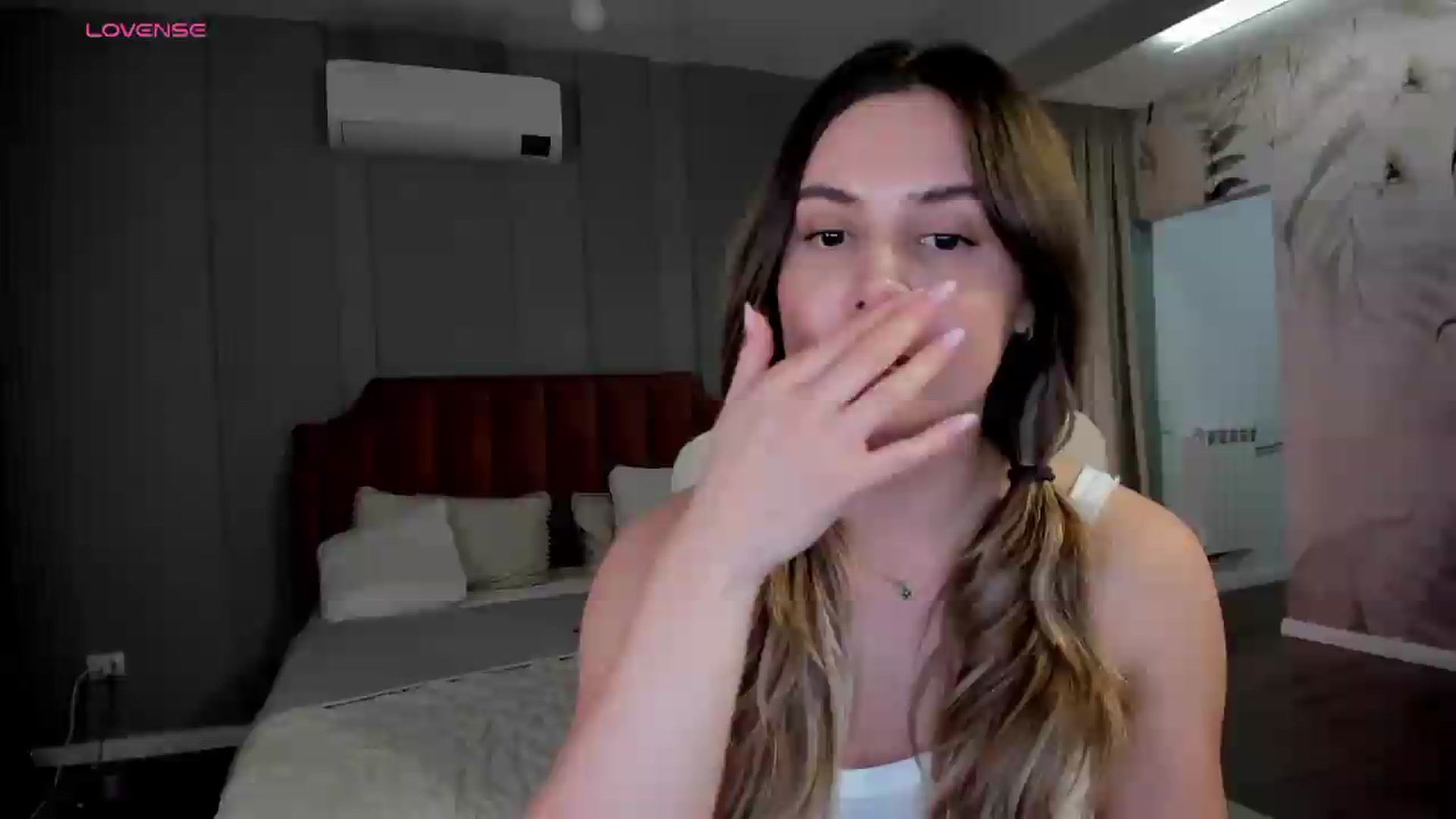 Gallery image thumbnail from NellieCutest's myfreecams stream on, 05/26/2026, 21:43 image 1 of 20