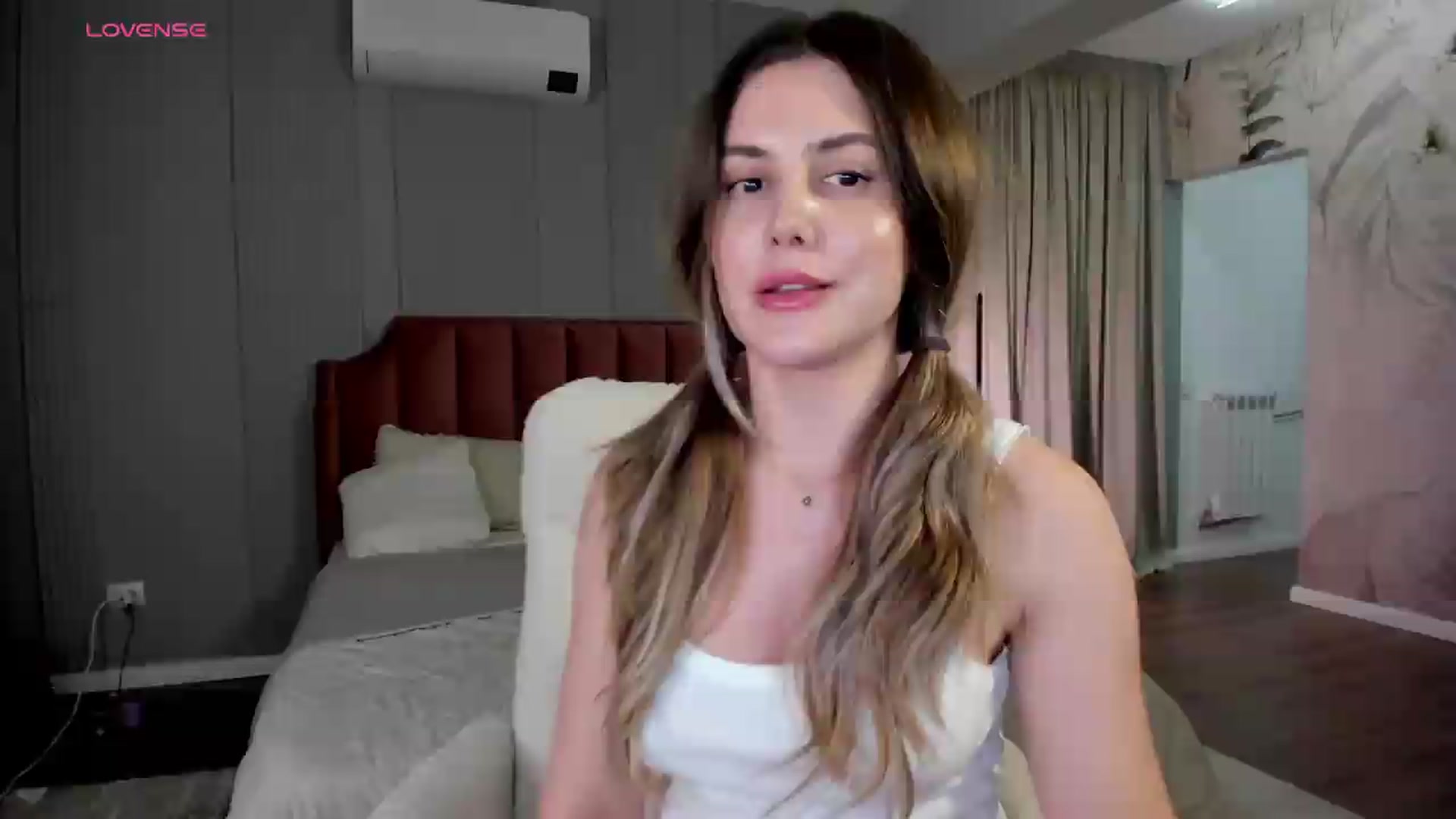 Gallery image thumbnail from NellieCutest's myfreecams stream on, 05/26/2026, 21:43 image 6 of 20