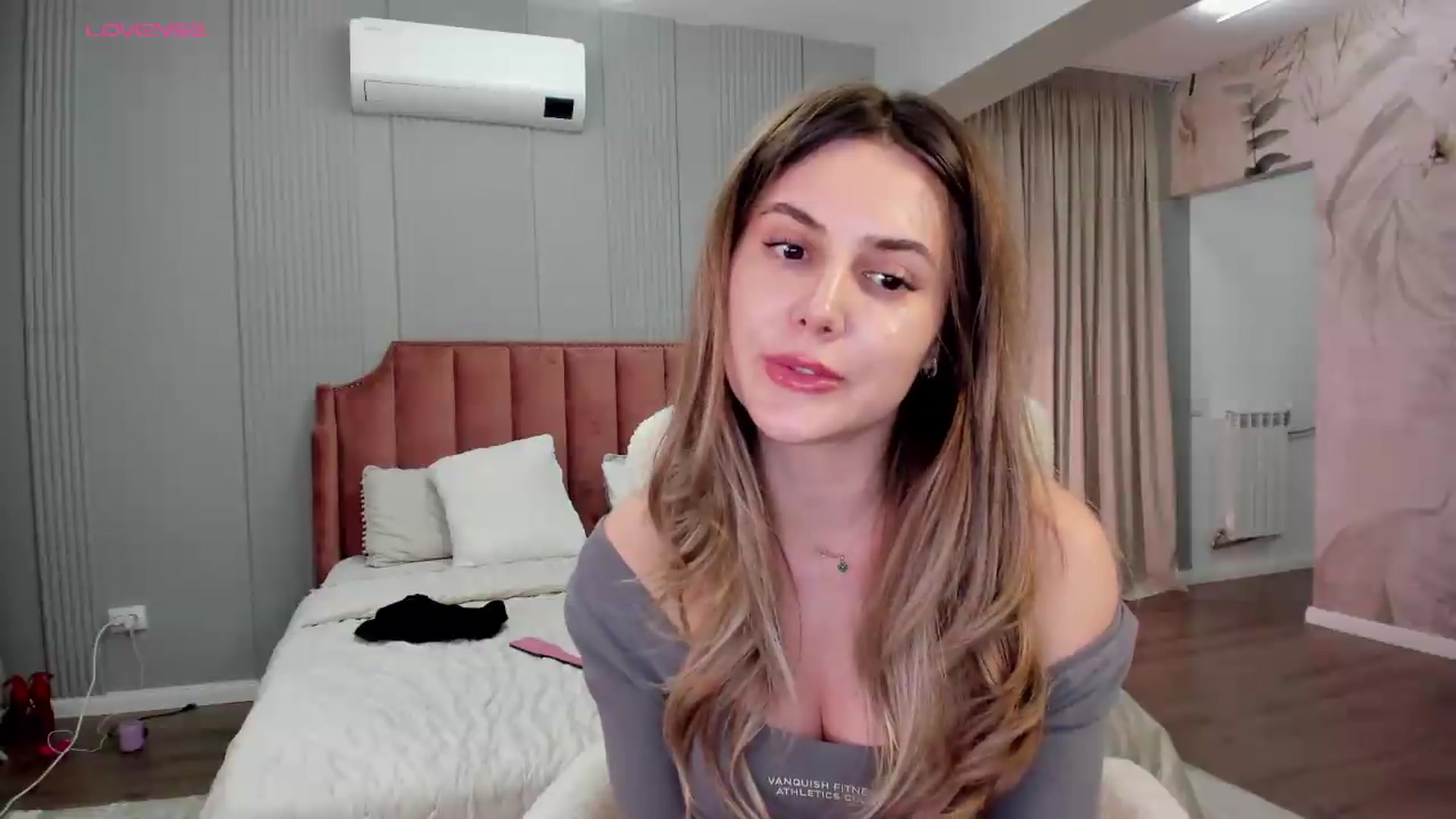 Gallery image thumbnail from NellieCutest's myfreecams stream on, 05/28/2026, 22:24 image 14 of 20