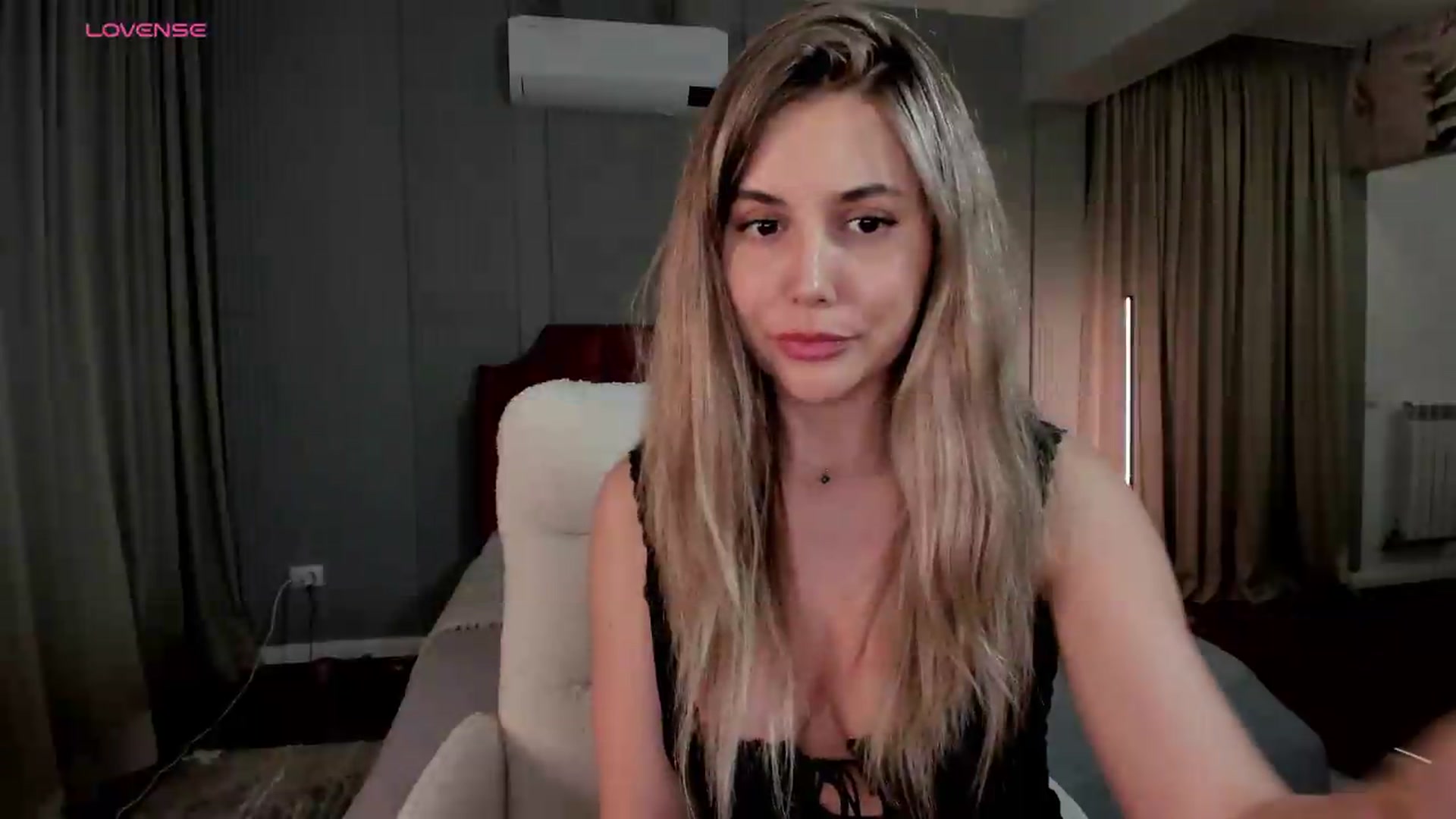 Gallery image thumbnail from NellieCutest's myfreecams stream on, 06/18/2026, 22:12 image 15 of 20