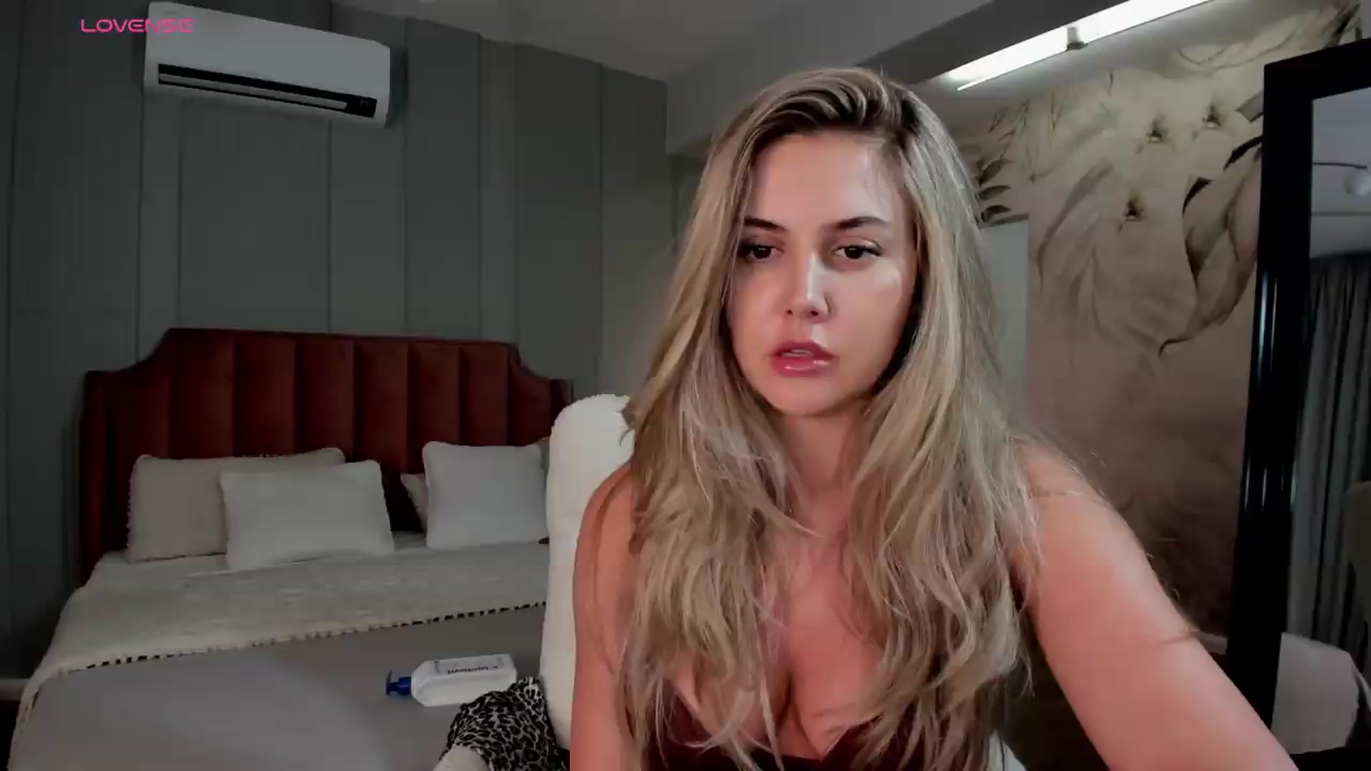 Gallery image thumbnail from NellieCutest's myfreecams stream on, 07/05/2026, 21:05 image 1 of 20