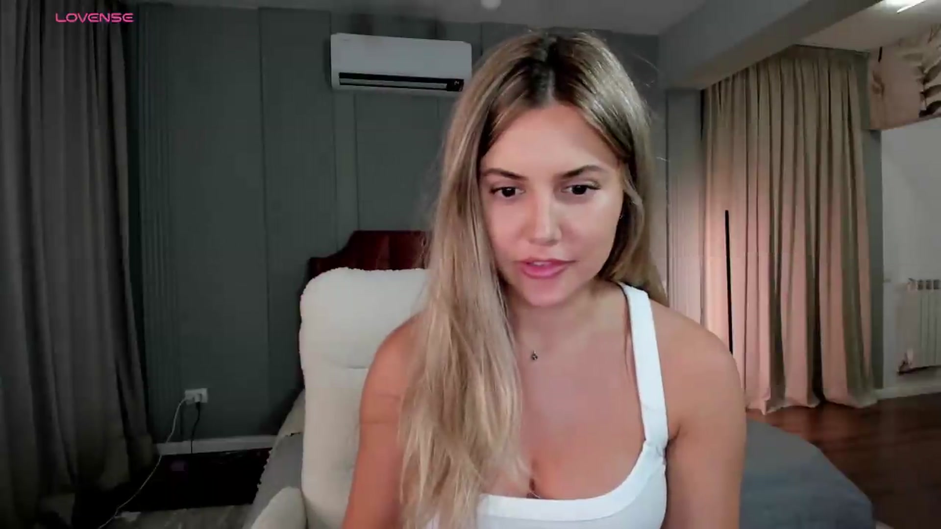 Gallery image thumbnail from NellieCutest's myfreecams stream on, 07/17/2026, 20:59 image 2 of 20